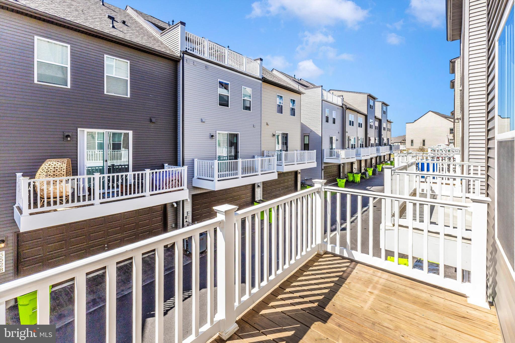 3525 CARNABY STREET