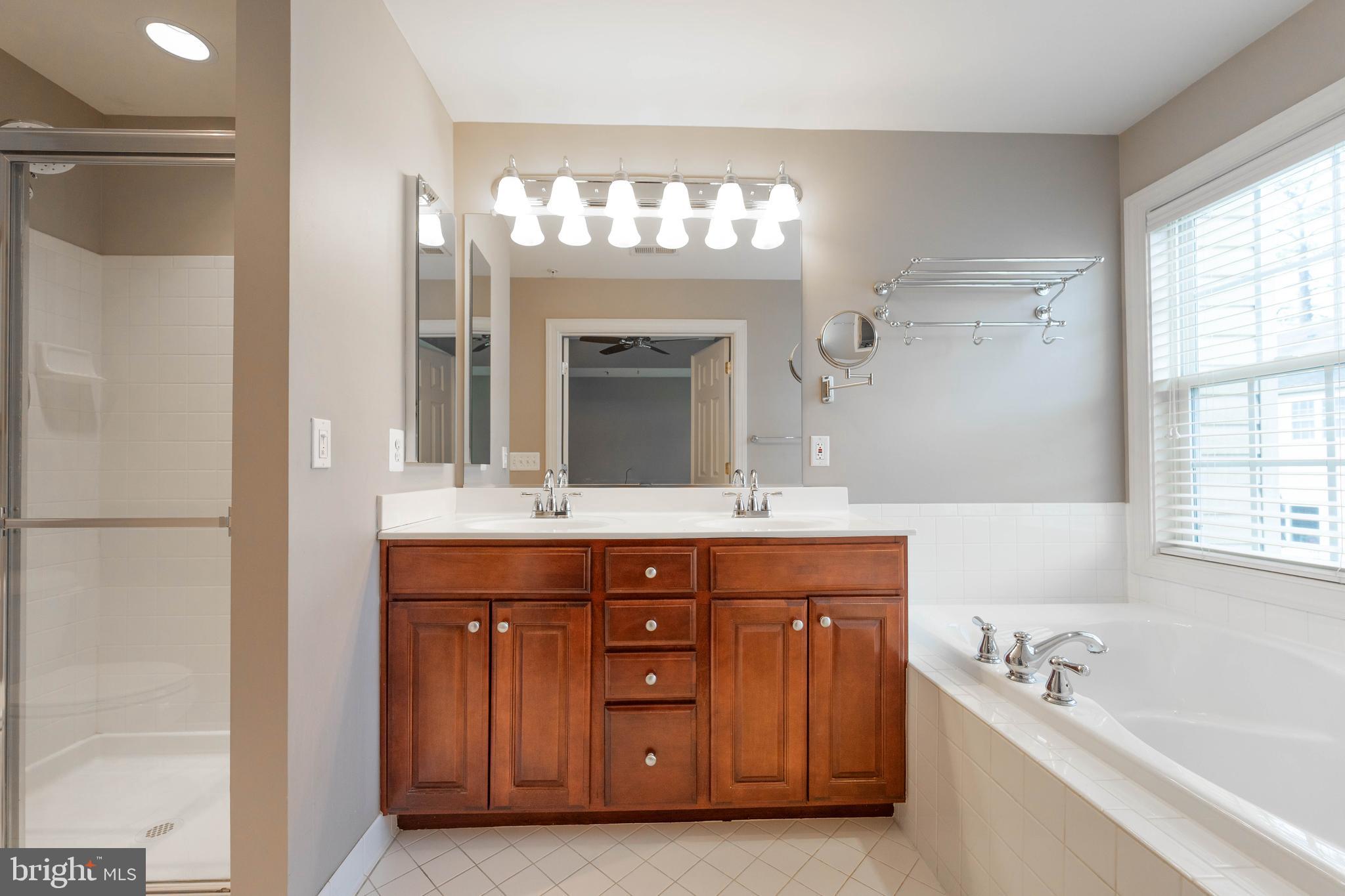 ADMIRALS VIEW - Residential