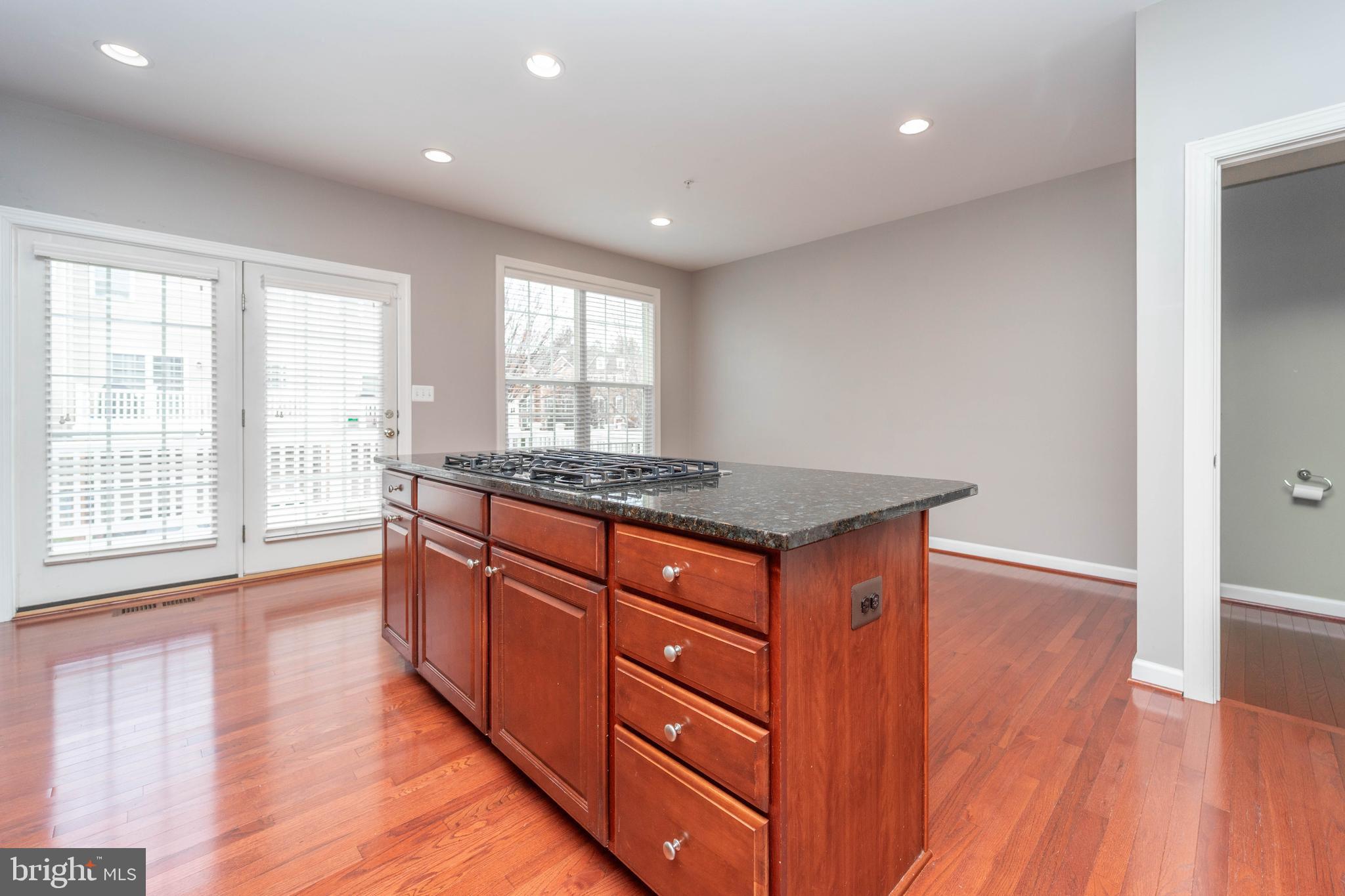 ADMIRALS VIEW - Residential