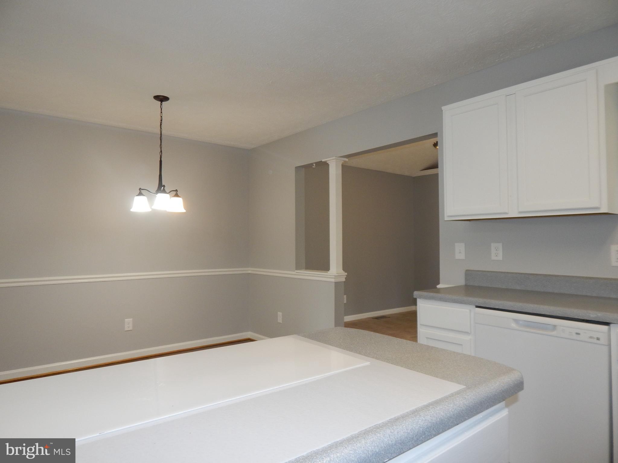 HUNTINGTON MEADOWS - Residential Lease