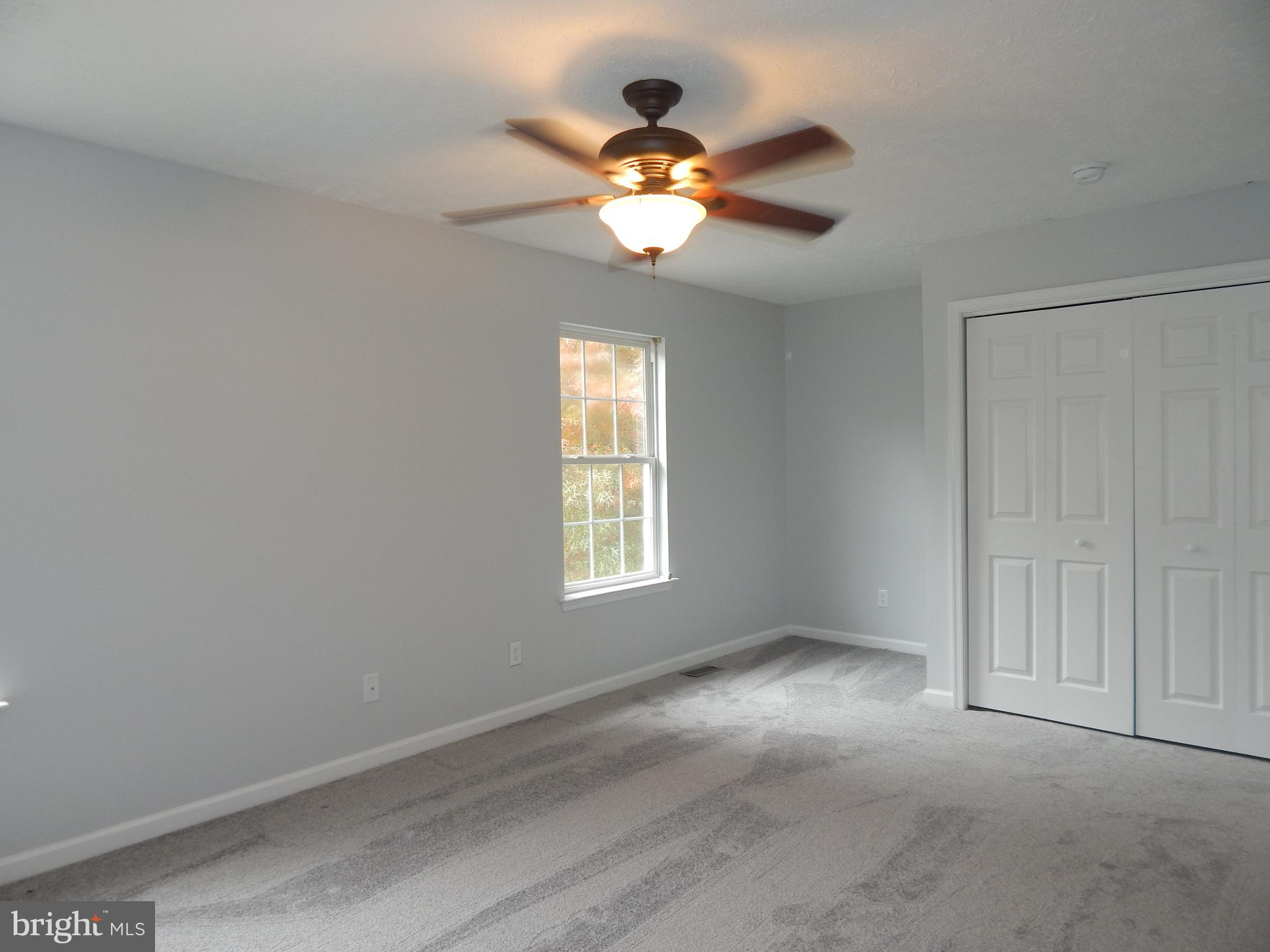 HUNTINGTON MEADOWS - Residential Lease