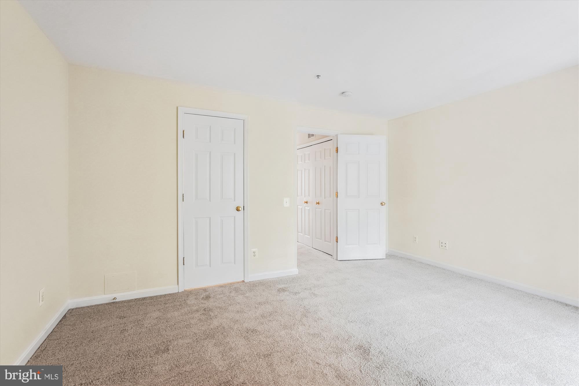 FALLSGROVE - Residential Lease