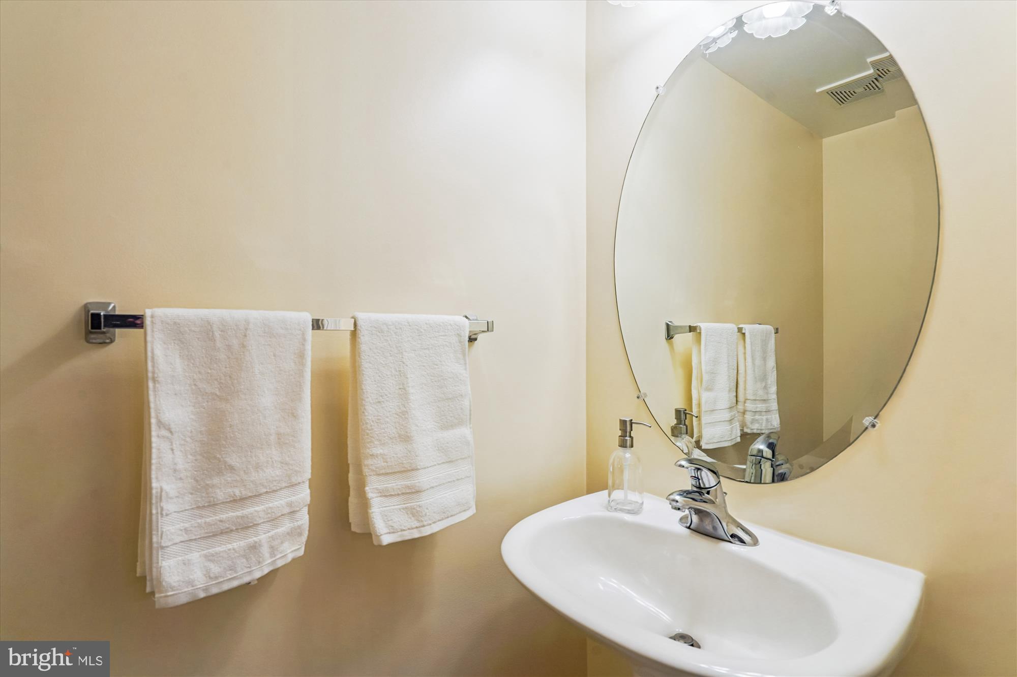 FALLSGROVE - Residential Lease