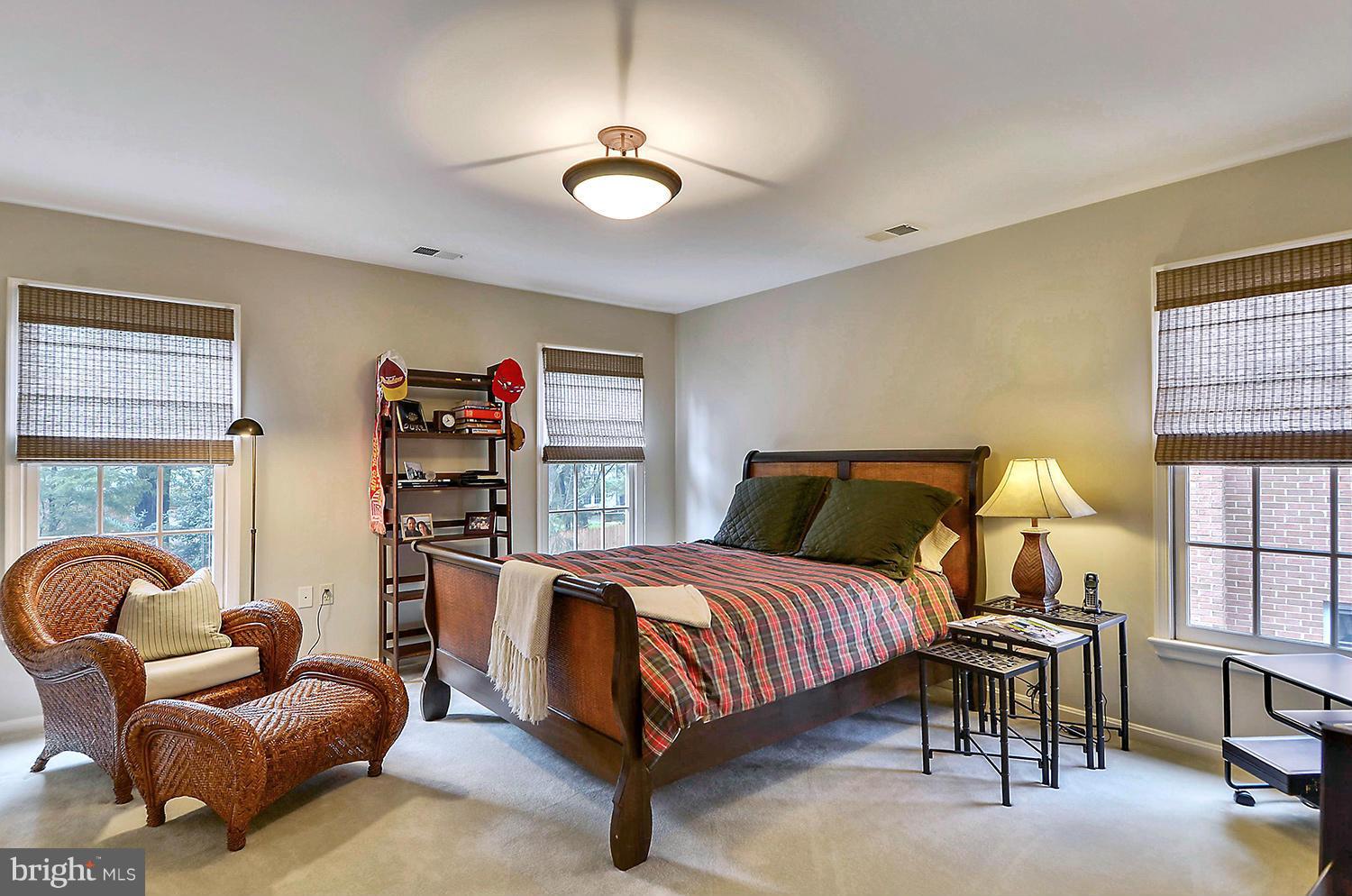 SPRING VALLEY - Residential