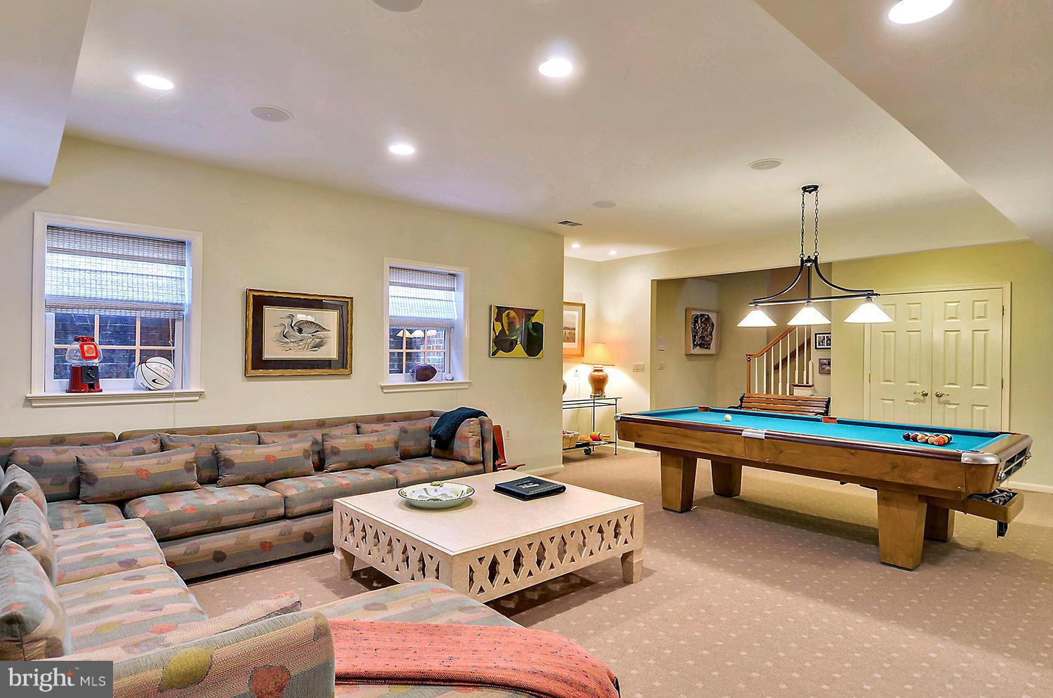 SPRING VALLEY - Residential