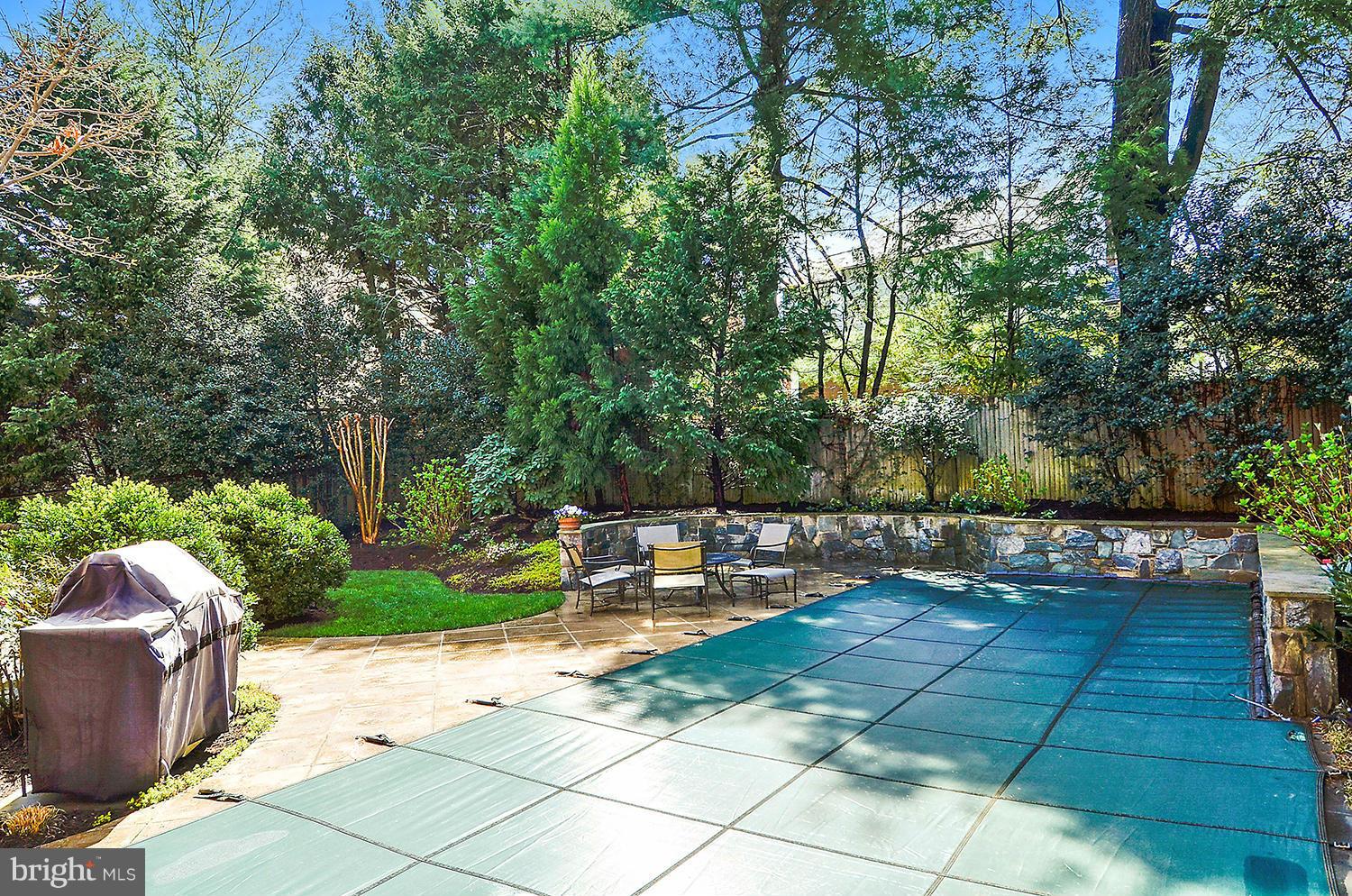 SPRING VALLEY - Residential