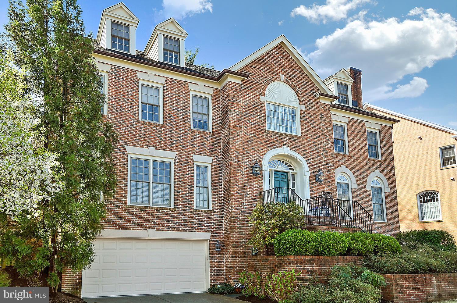 SPRING VALLEY - Residential