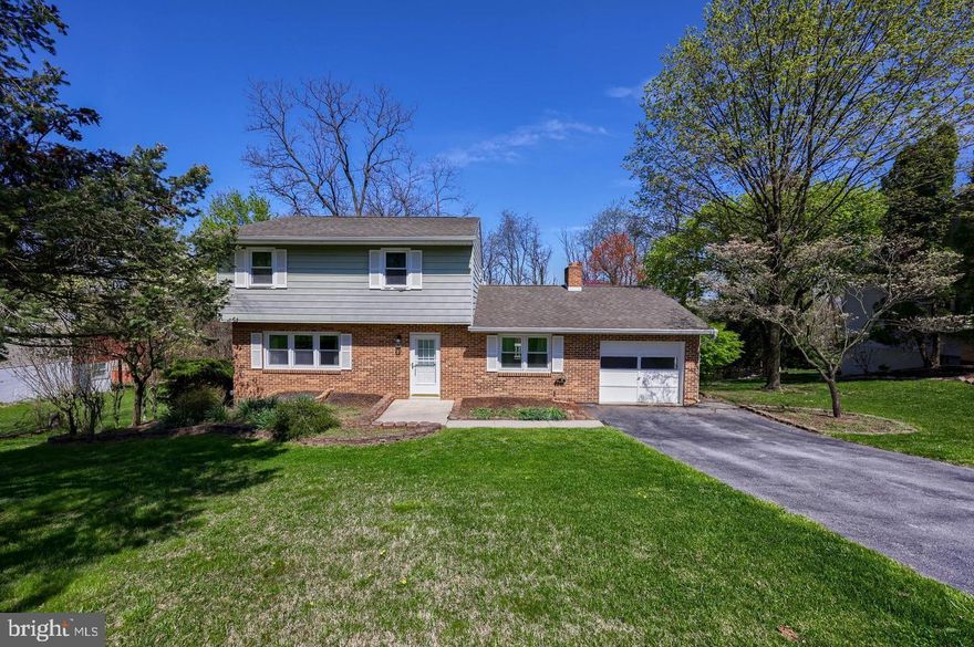 Charming 3-Bedroom Home with Spacious Yard in Prime Location!

Welcome to this inviting single-family rental home featuring 3 bedrooms, 1.5 bathrooms, and a one-car garage. Situated just off 322, this property offers a perfect location between Harrisburg and Hershey, making it convenient for commuting and accessing local amenities.

The traditional main level layout boasts new hardwood flooring and includes a formal living room, a kitchen, a dining room, and a cozy family room with a fireplace, ideal for relaxing evenings and entertaining guests.

All three bedrooms are located on the second level, providing a private and peaceful retreat. The property also features a spacious private rear yard, perfect for outdoor activities and enjoying the outdoors.

Don't miss this opportunity to make this charming house your new home. Contact us today to schedule a viewing!