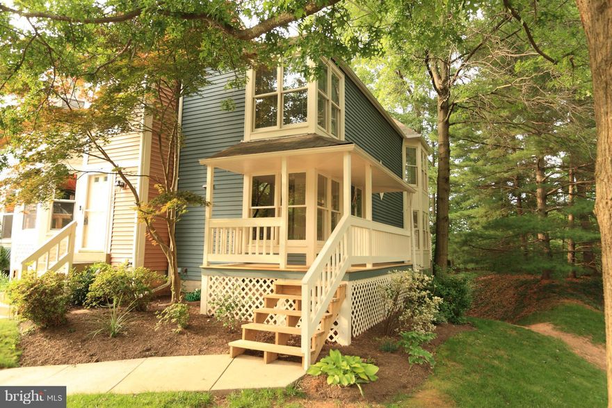 Reduced to $359,900 plus 5K Decorator Allowance, New Window World Windows. Wow! NEAR WIEHLE SILVER LINE METRO, Chic End TH w/ front Porch, Gable Windows in LR & MBR, Lots of light, 1,339 sf, Not big but just right. 2 BR, 1 full BA up, 3rd BR or Rec rm & Full Bath LL, Walkout, Deck. Low HOA 140/mo Pools, Tennis & Lakes, South Lakes Shopping, Starbucks. New Carpet & Paint. Priced to sell today!