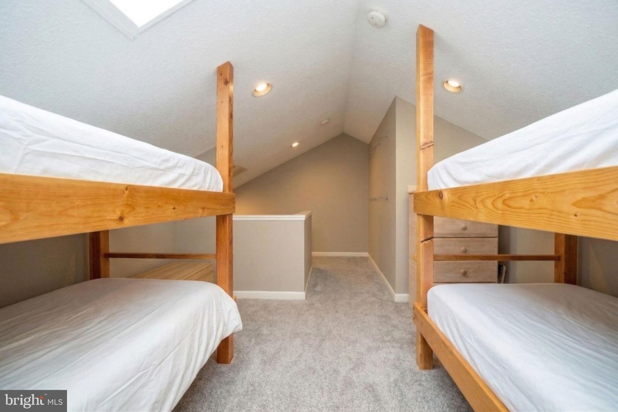 DEEP CREEK VILLAGE - Residential