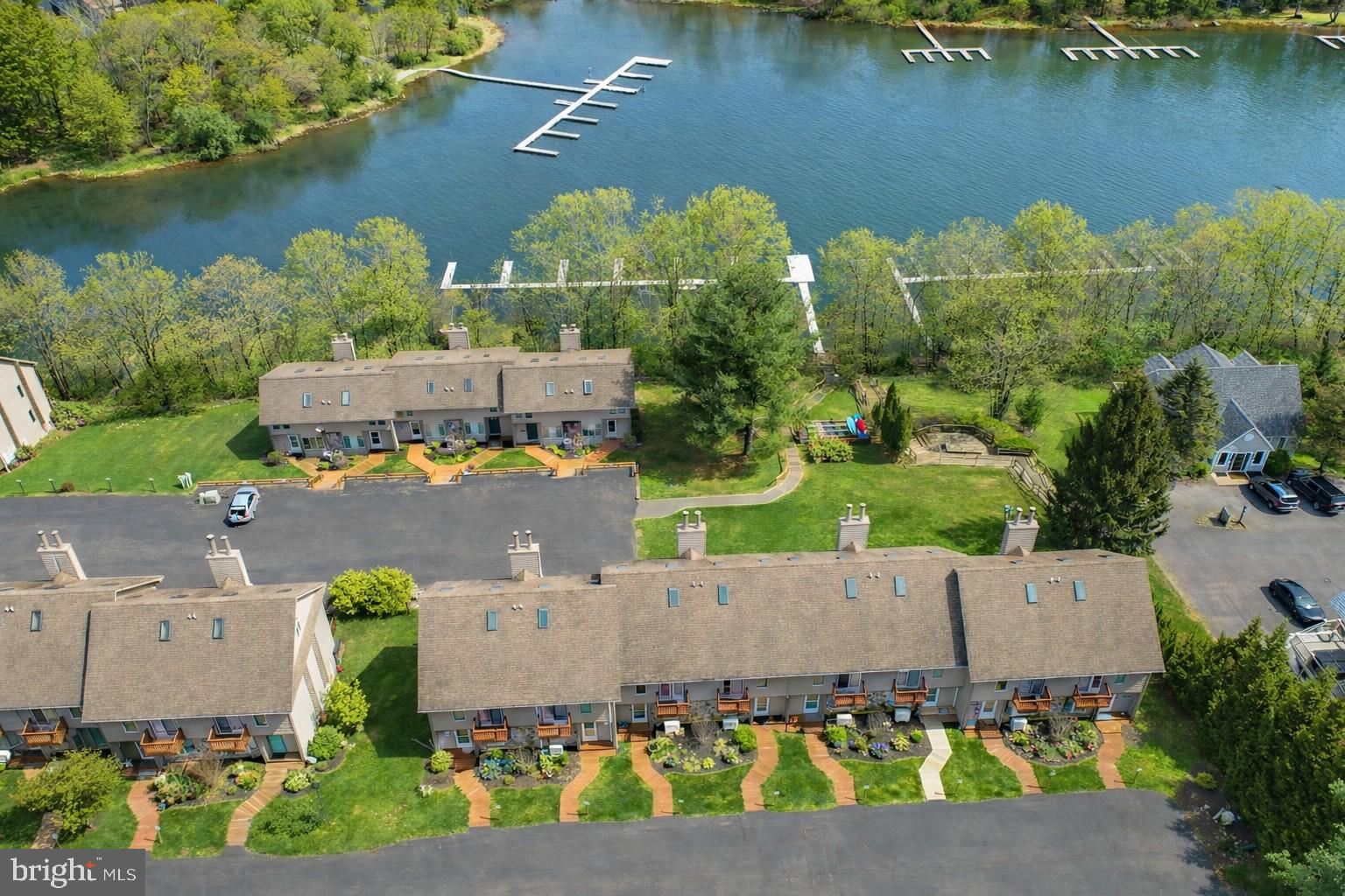 DEEP CREEK VILLAGE - Residential