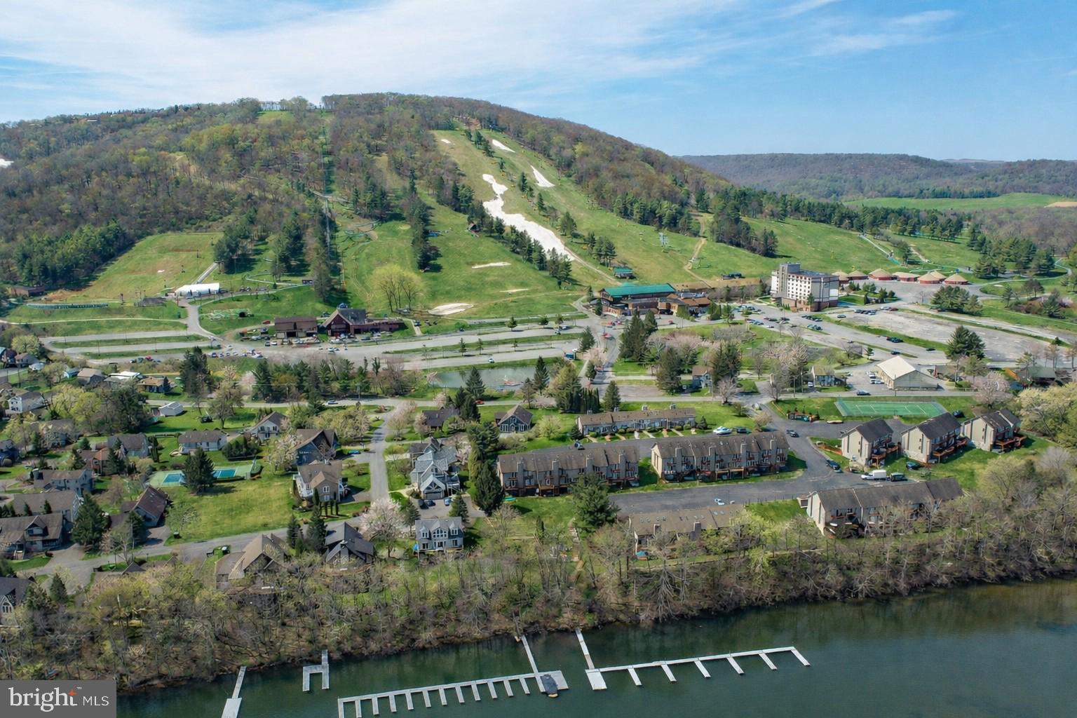 DEEP CREEK VILLAGE - Residential