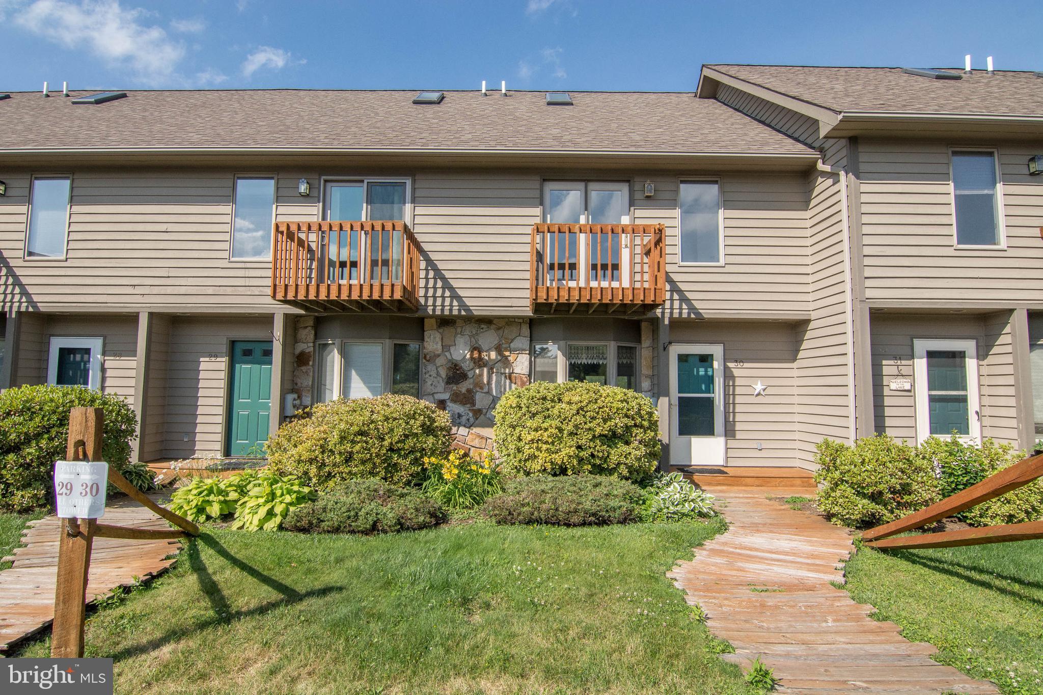 DEEP CREEK VILLAGE - Residential