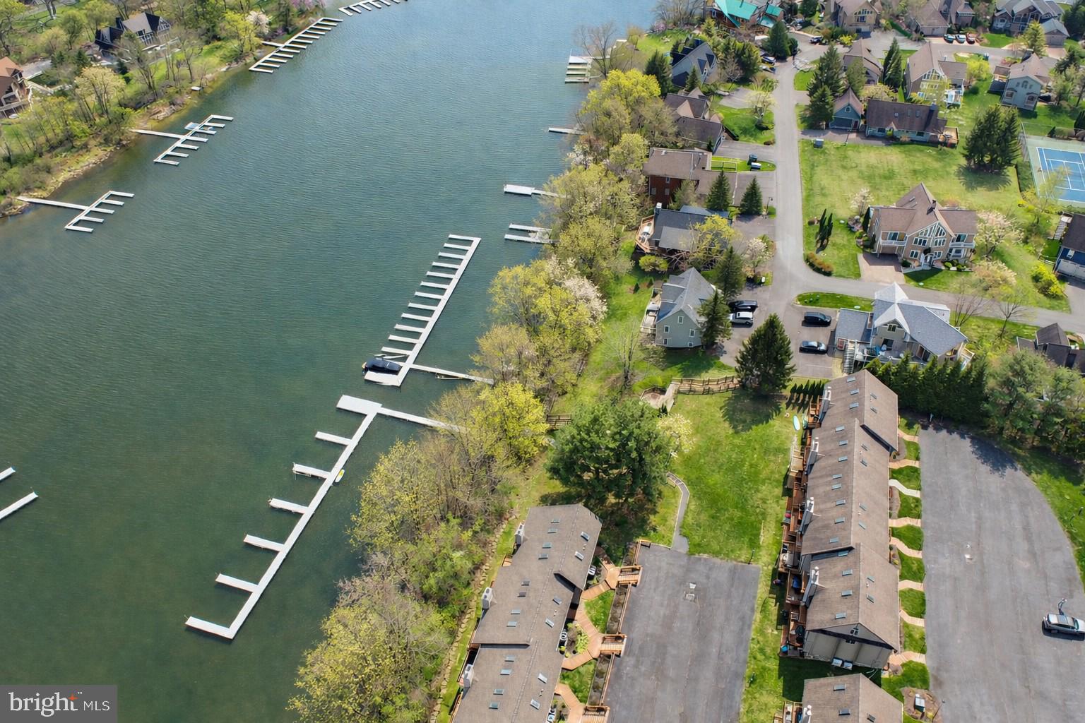 DEEP CREEK VILLAGE - Residential