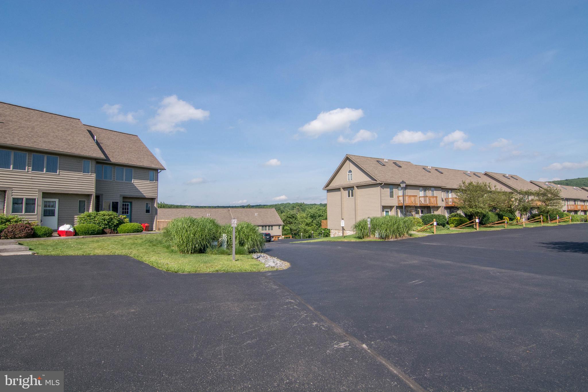 DEEP CREEK VILLAGE - Residential