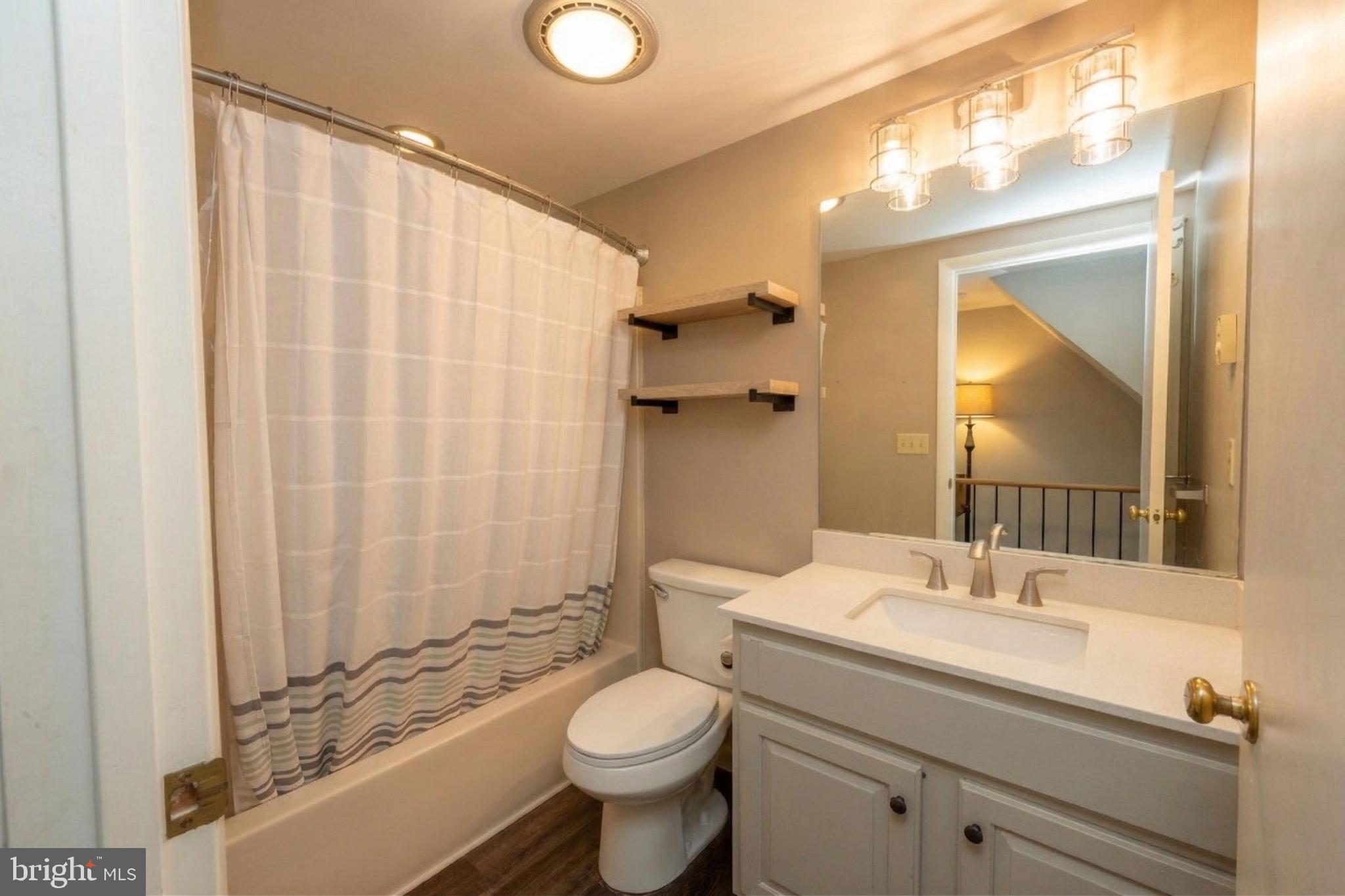 DEEP CREEK VILLAGE - Residential