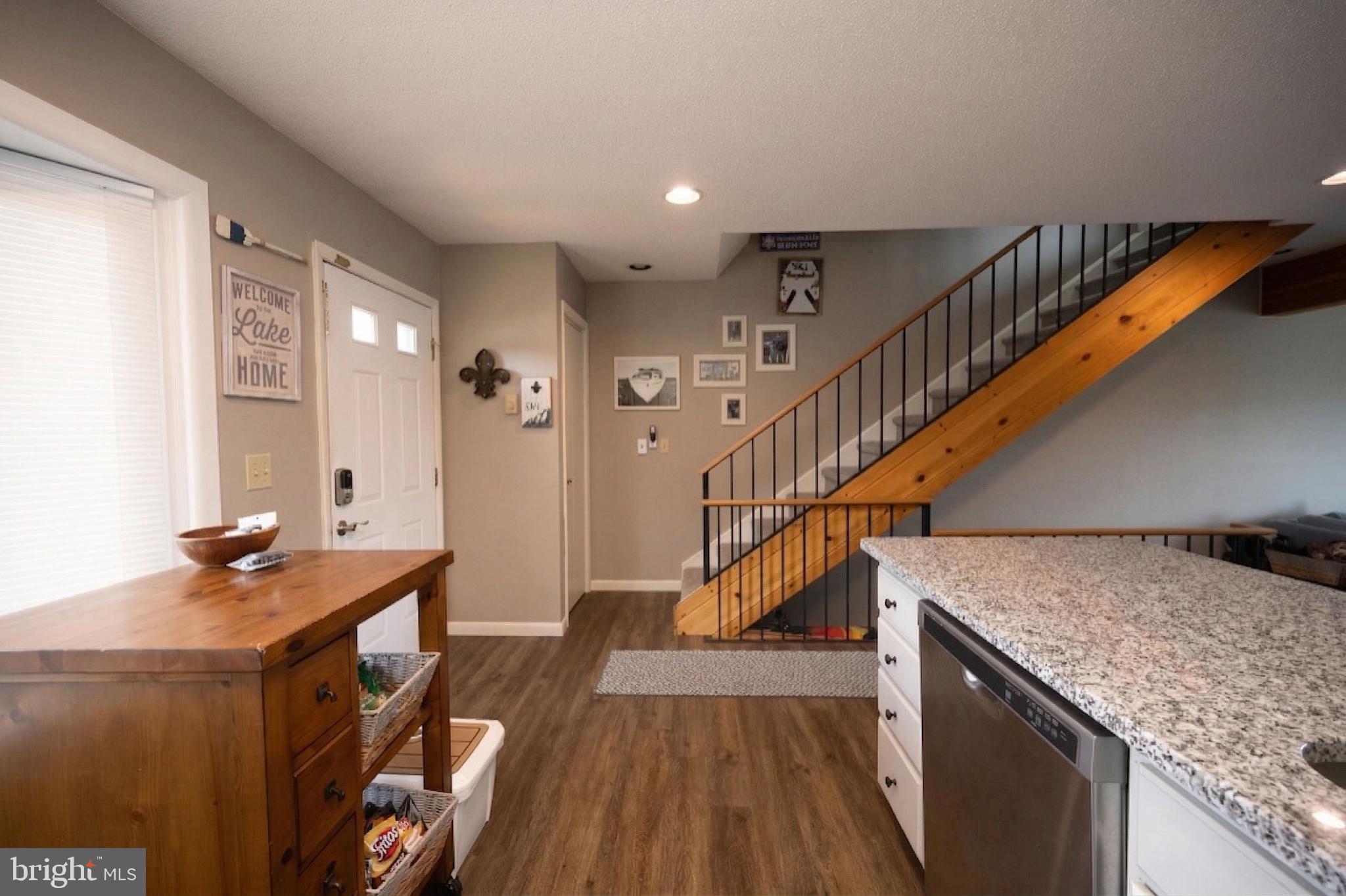 DEEP CREEK VILLAGE - Residential