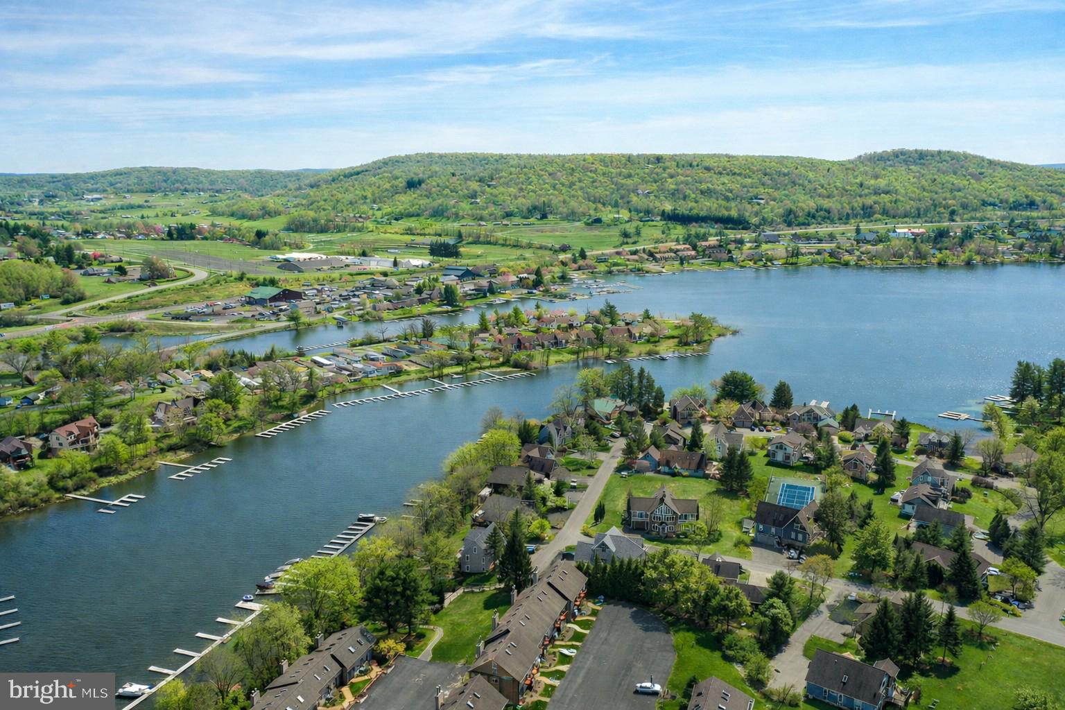 DEEP CREEK VILLAGE - Residential