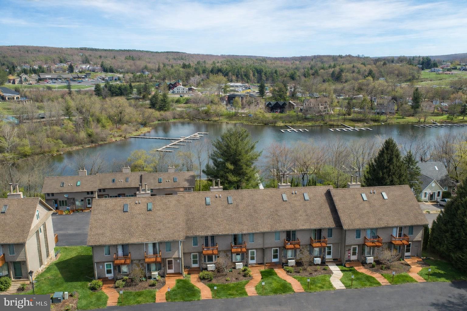 DEEP CREEK VILLAGE - Residential