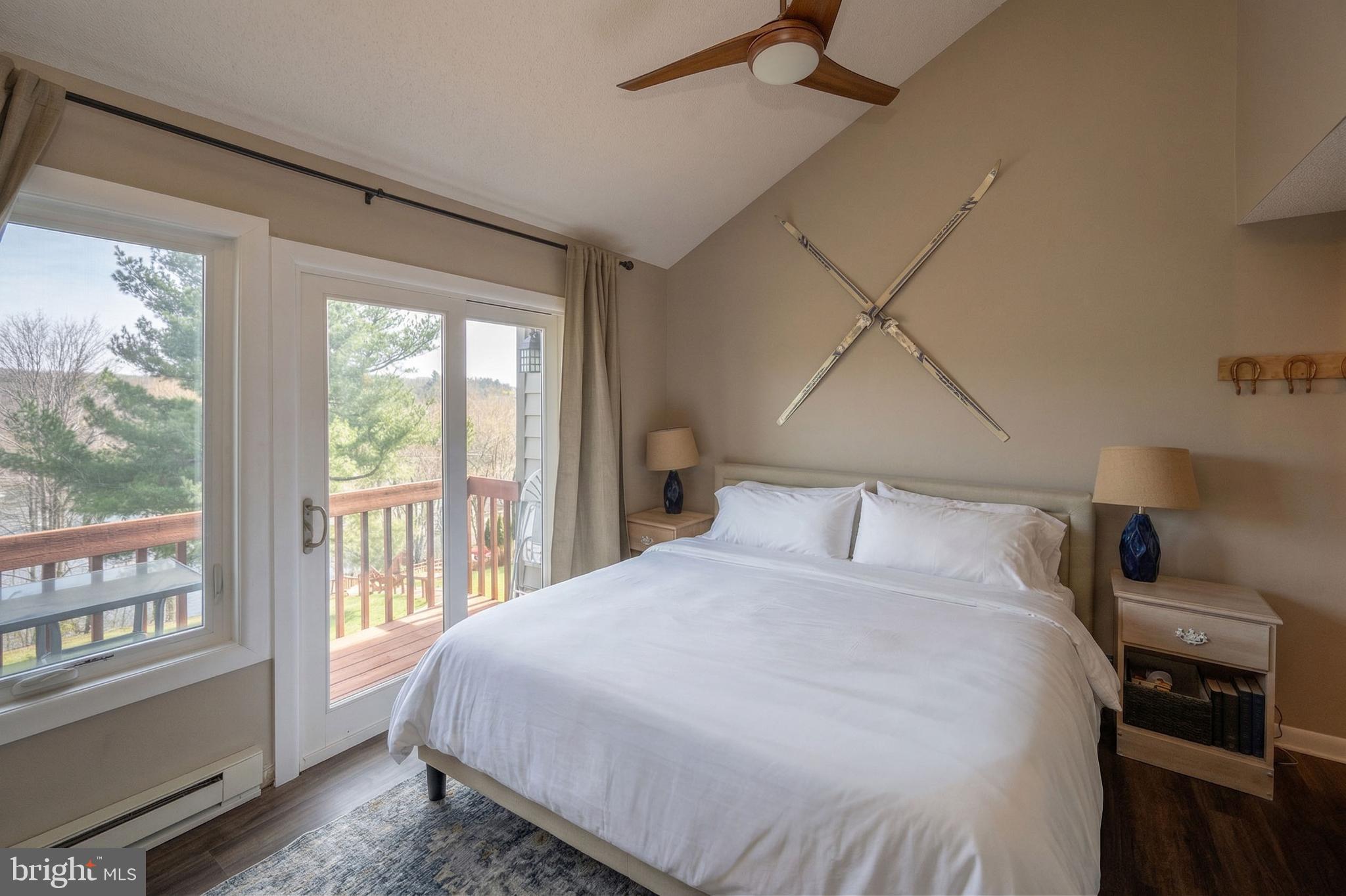 DEEP CREEK VILLAGE - Residential