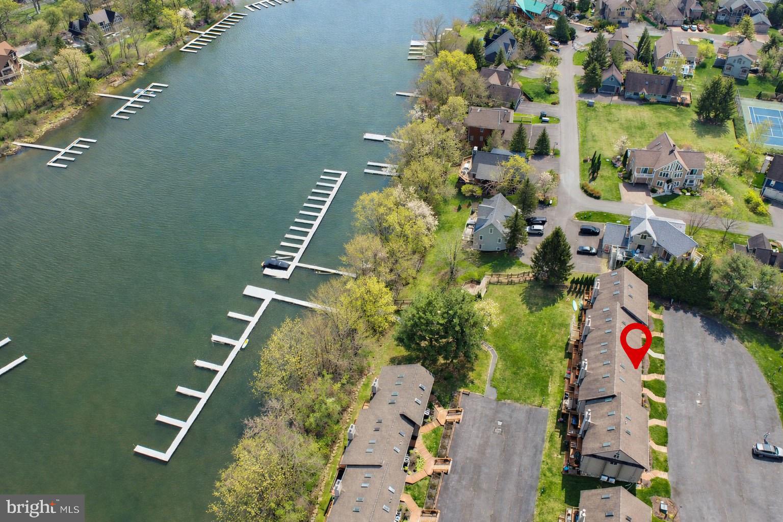 DEEP CREEK VILLAGE - Residential