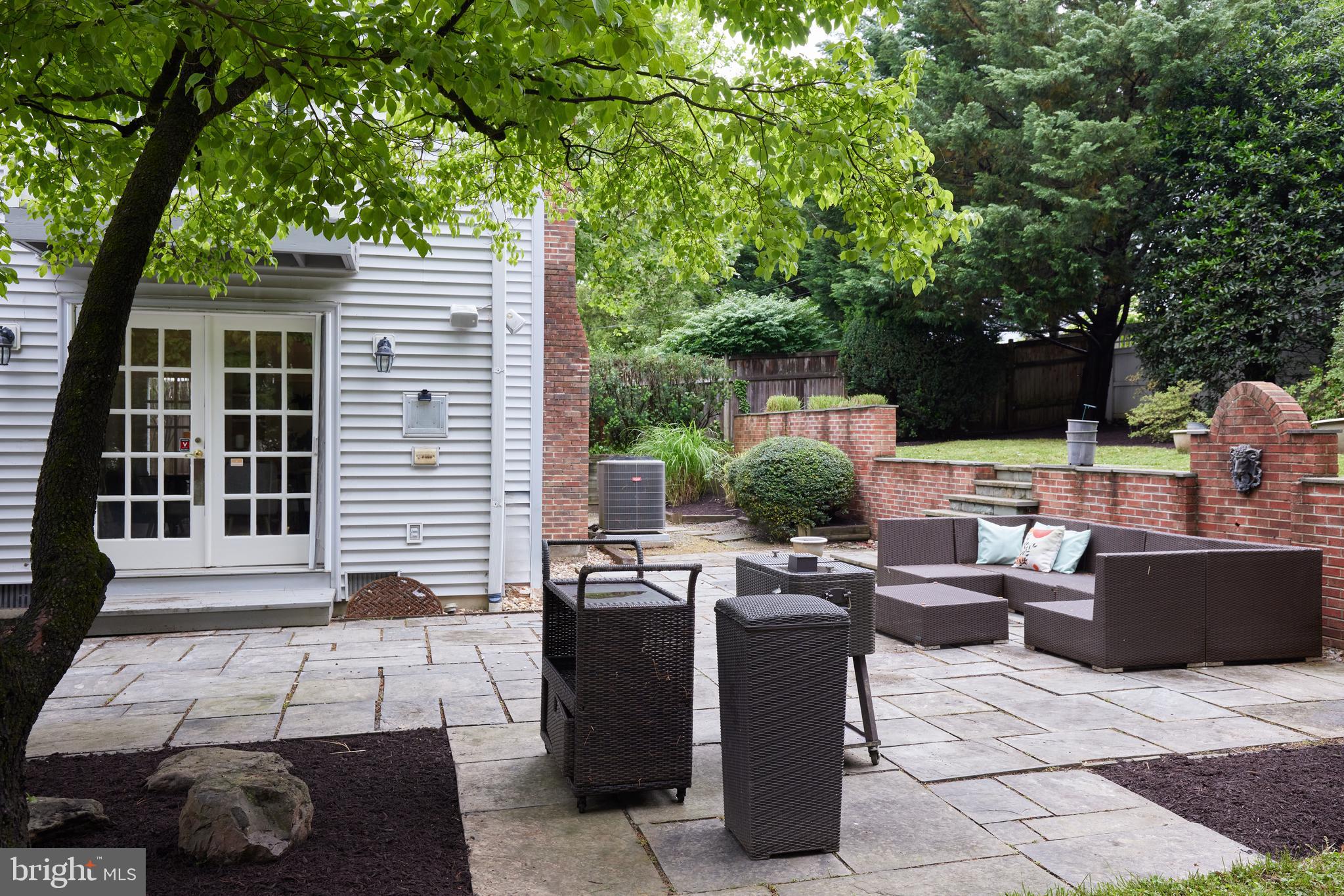 CHEVY CHASE VILLAGE - Residential