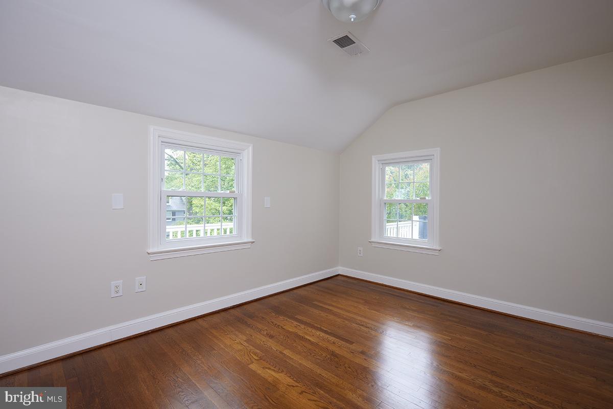 CHEVY CHASE VILLAGE - Residential