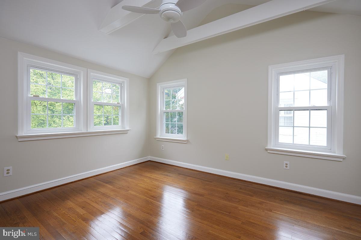 CHEVY CHASE VILLAGE - Residential