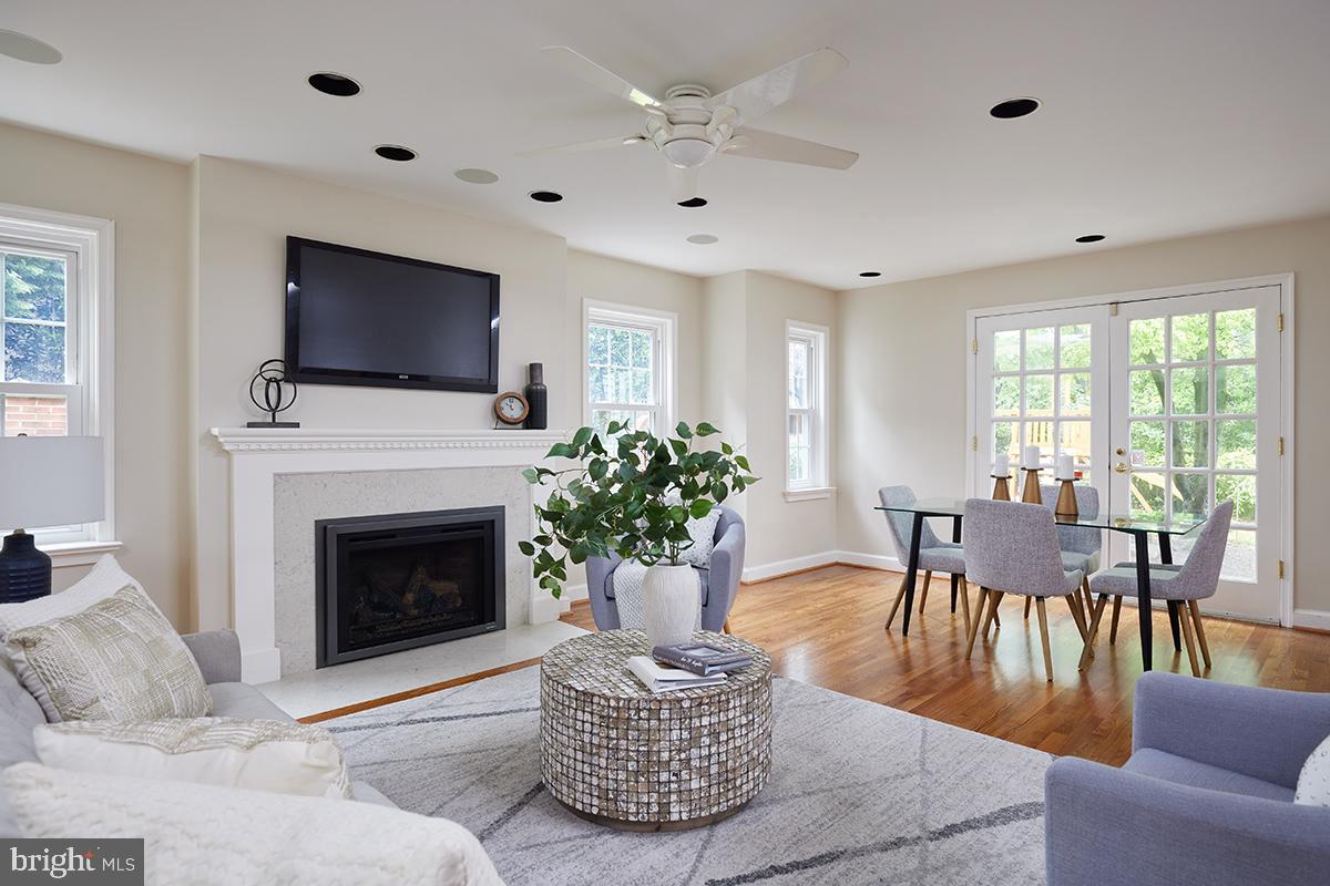 CHEVY CHASE VILLAGE - Residential