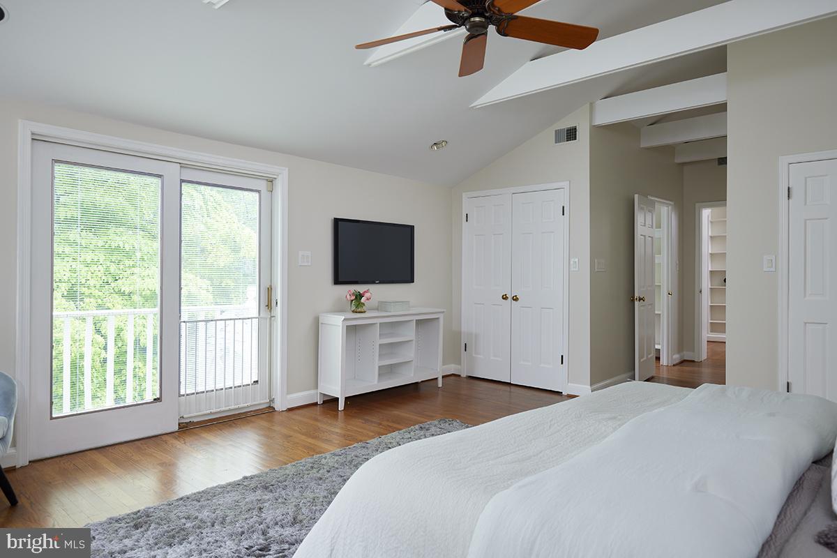 CHEVY CHASE VILLAGE - Residential