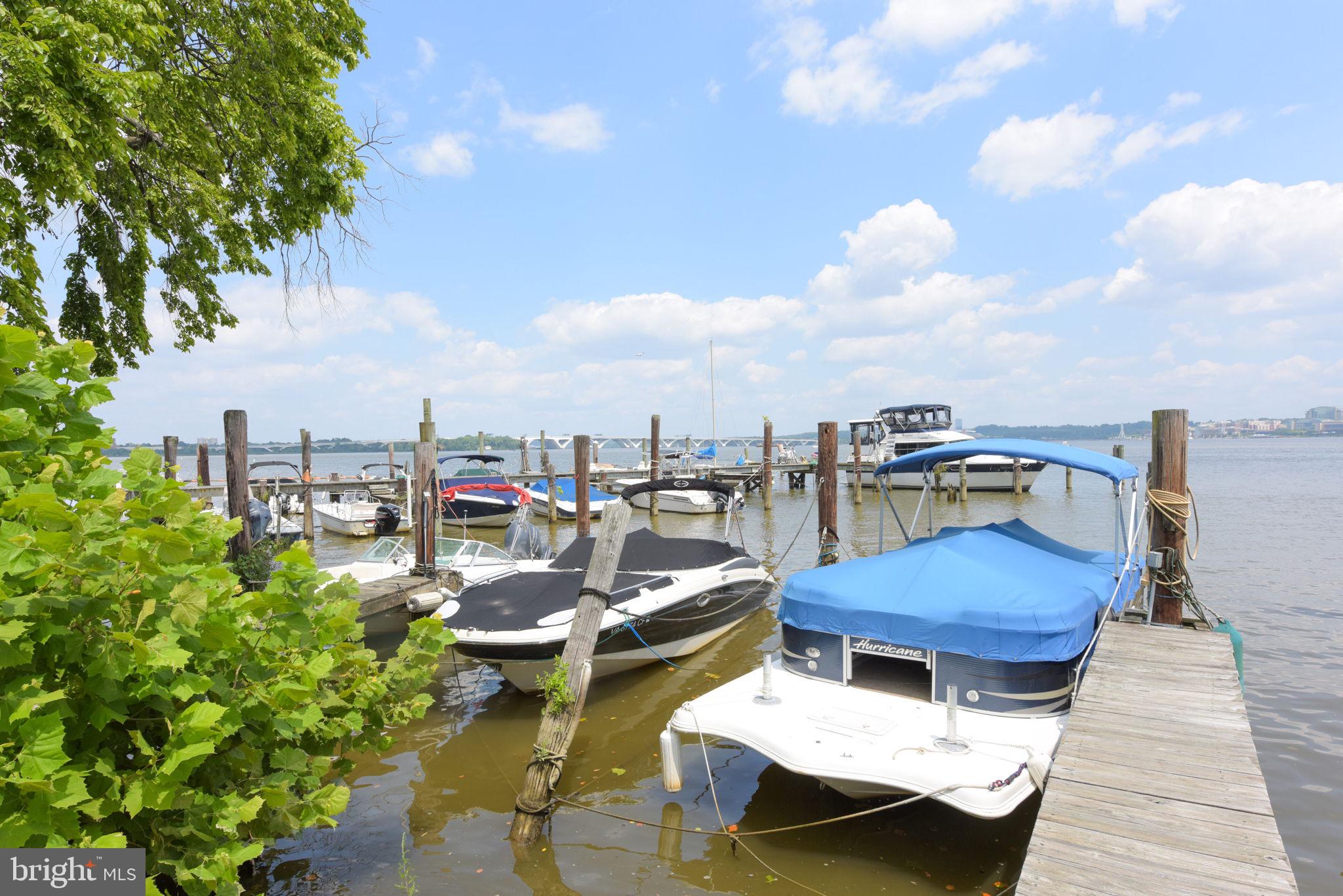 OLDE BELHAVEN TOWNE - Residential