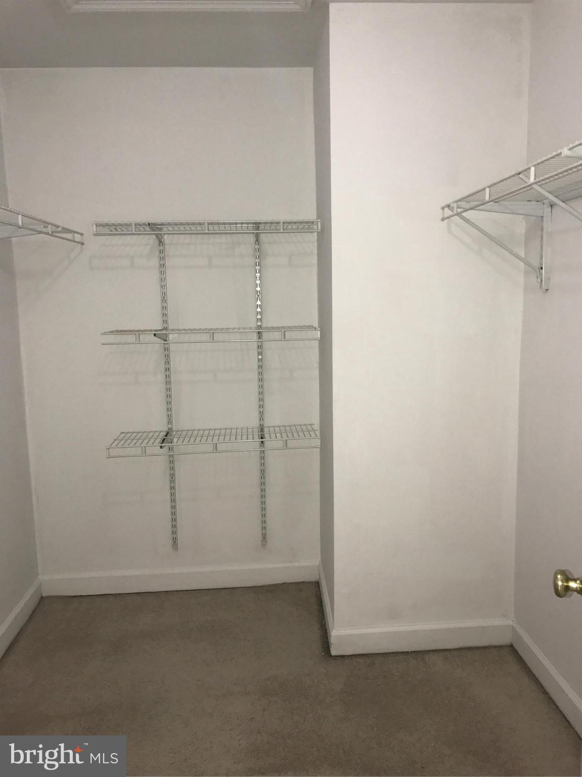 LIFESTYLE AT SULLY STATION - Residential Lease