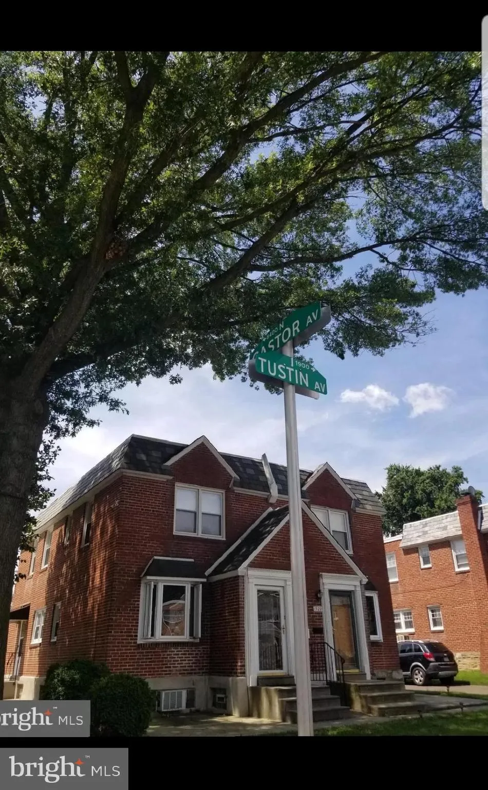 1922 Tustin Street, Philadelphia, PA 19152