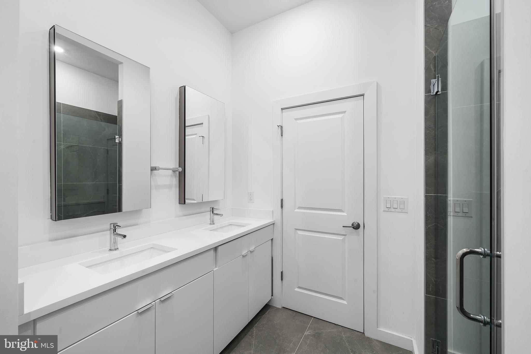 NORRIS SQUARE - Residential Lease