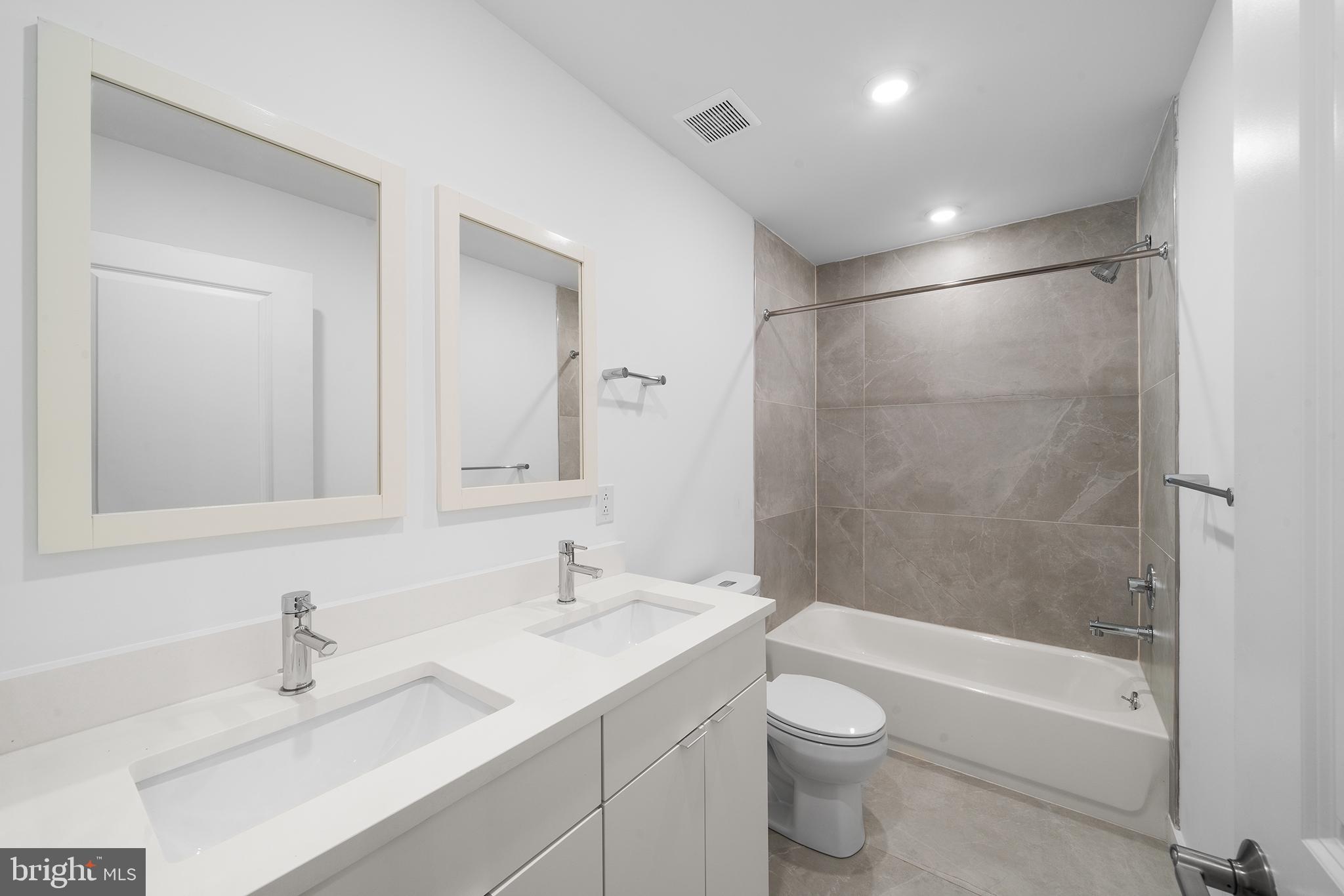 NORRIS SQUARE - Residential Lease