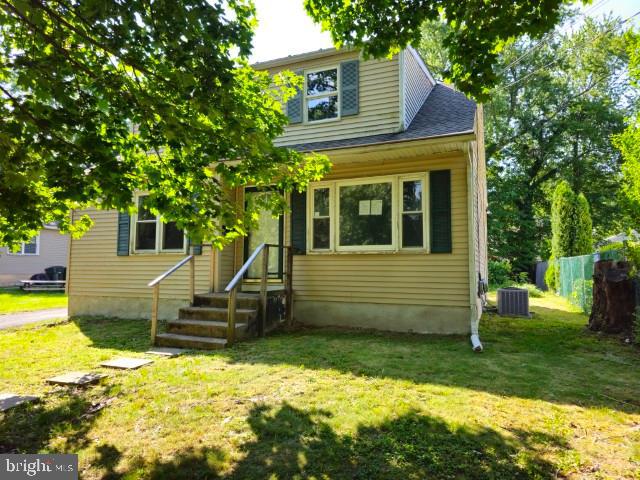 HUD Home. Year Built 1961, LBP is required for all properties built before 1978 if sold with FHA Finance. Sold "AS IS" by elec. bid only. Prop avail 07/17/2025. Bidding Process, Bid Due/Expiration dates, HUD's Insurability and other important information is posted on www.hudhomestore.gov. FHA Case #446-139551. Being sold Uninsured. NO FHA 203b. Eligible for FHA 203K. Financing Terms: FHA 203K, Cash, HomeStyle or other repair-oriented loan. Willow Grove Gem in the Rough. Great Location, Close to schools, hospitals, shopping and parks. Don't miss out on the opportunity. Buyer to verify all information prior to bidding. Go to www.hudhomestore.gov for more information or how to place a bid. Buyer is responsible for their own investigative information on SqFt of home, Room Sizes, Bathroom counts, taxes and all other information regarding this home. This home is a AS-IS Sale with buyer being responsible for all inspections and repairs including CO, U&O, final water and sewer and other township inspections. Availability and status of sale type are subject to change at any time. See addendums & Disclosures in HUD Website. For additional information contact the agent of your choice. This home is currently available for $100.00 Total Down Payment if purchased with an FHA Insured loan. $100.00 Down Payment is a Limited time opportunity. Buyer must be an owner occupant purchaser. Buyer choses their own Lender and Agent/Broker.