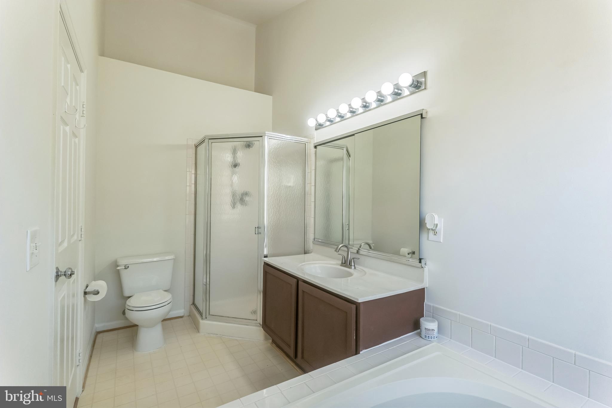 POTOMAC LAKES - Residential