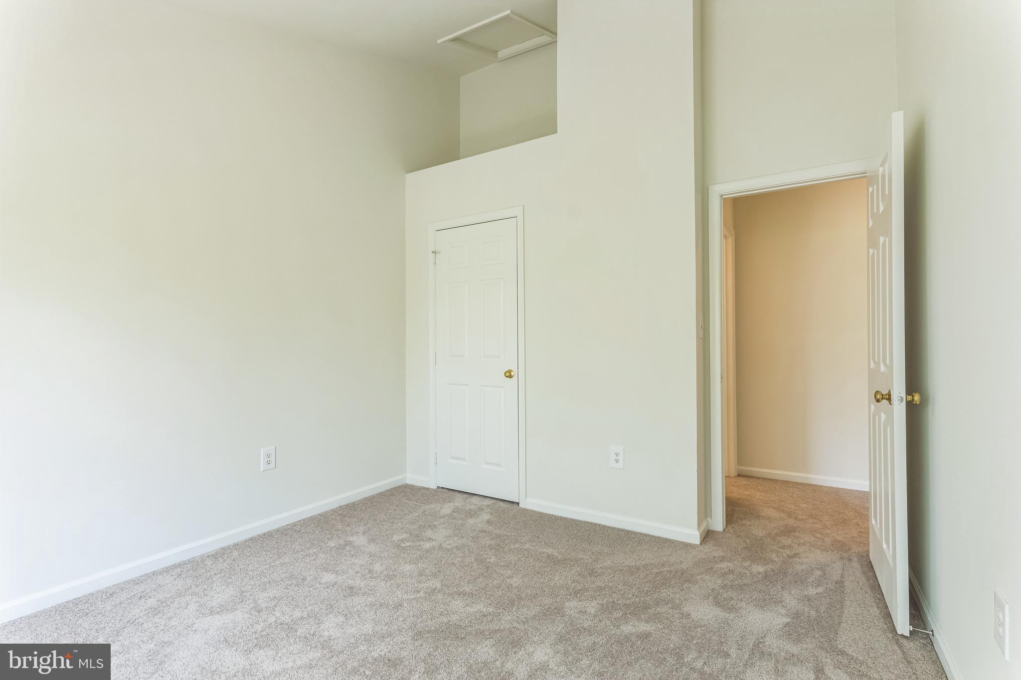 POTOMAC LAKES - Residential