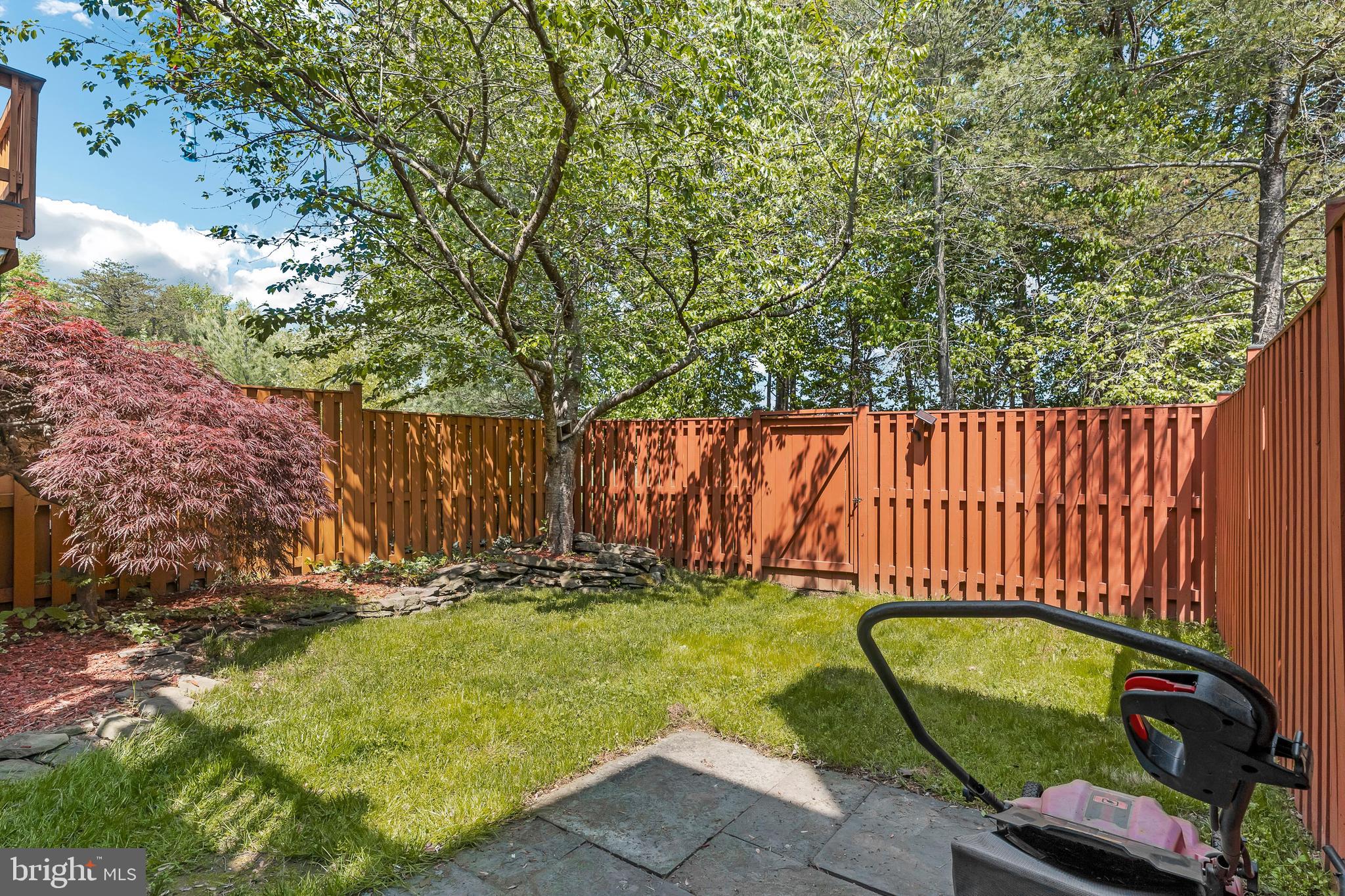 POTOMAC LAKES - Residential