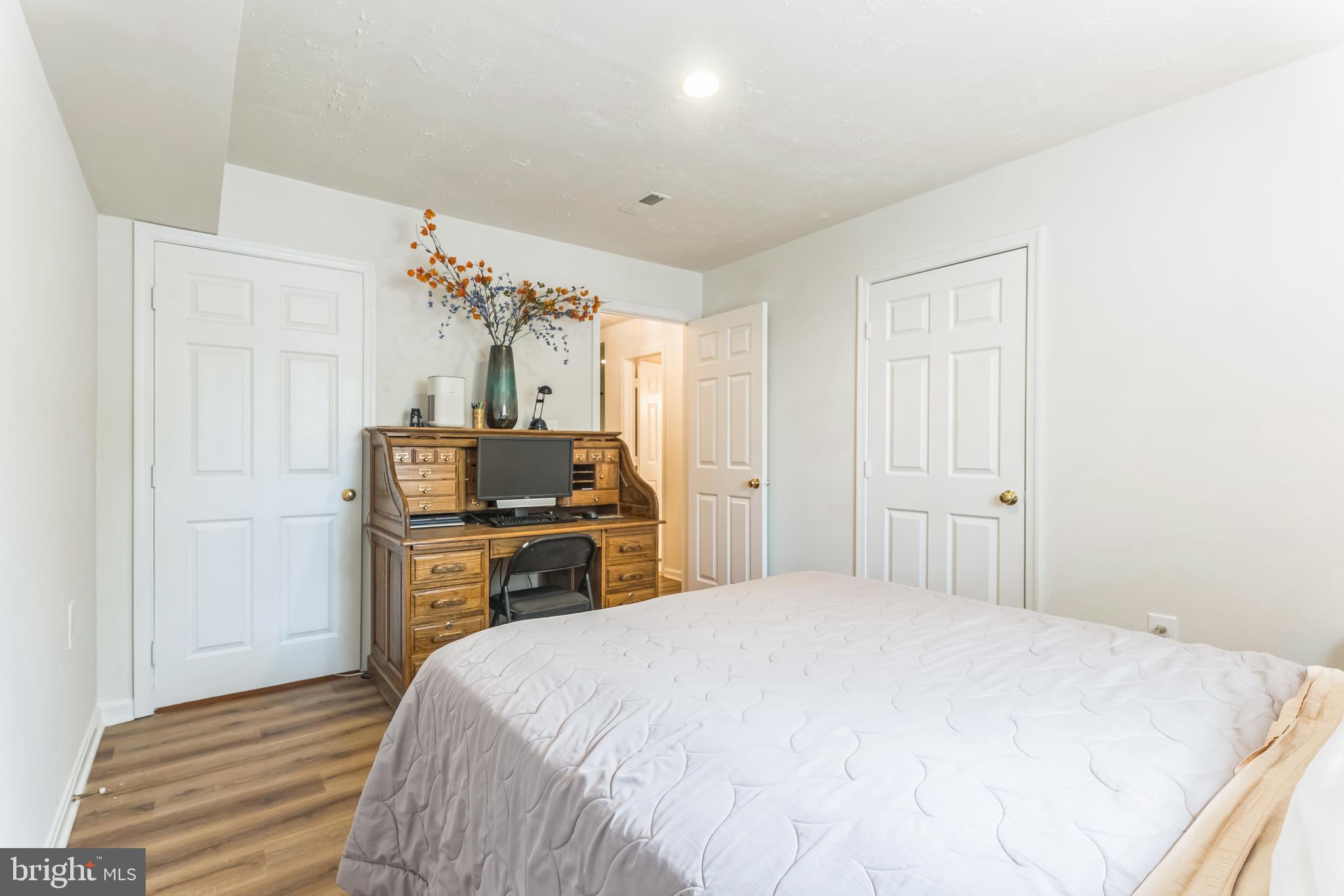 POTOMAC LAKES - Residential