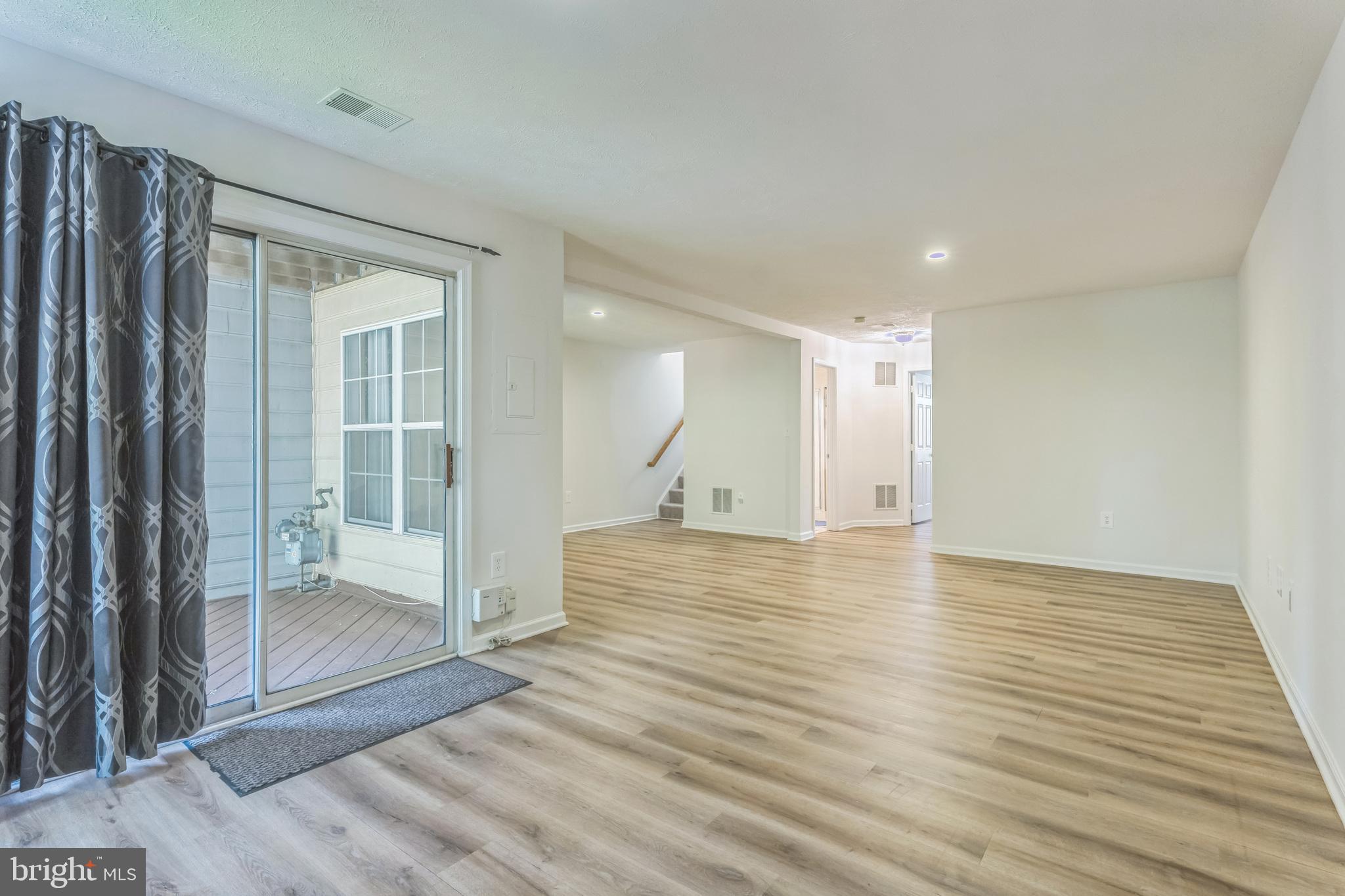 POTOMAC LAKES - Residential