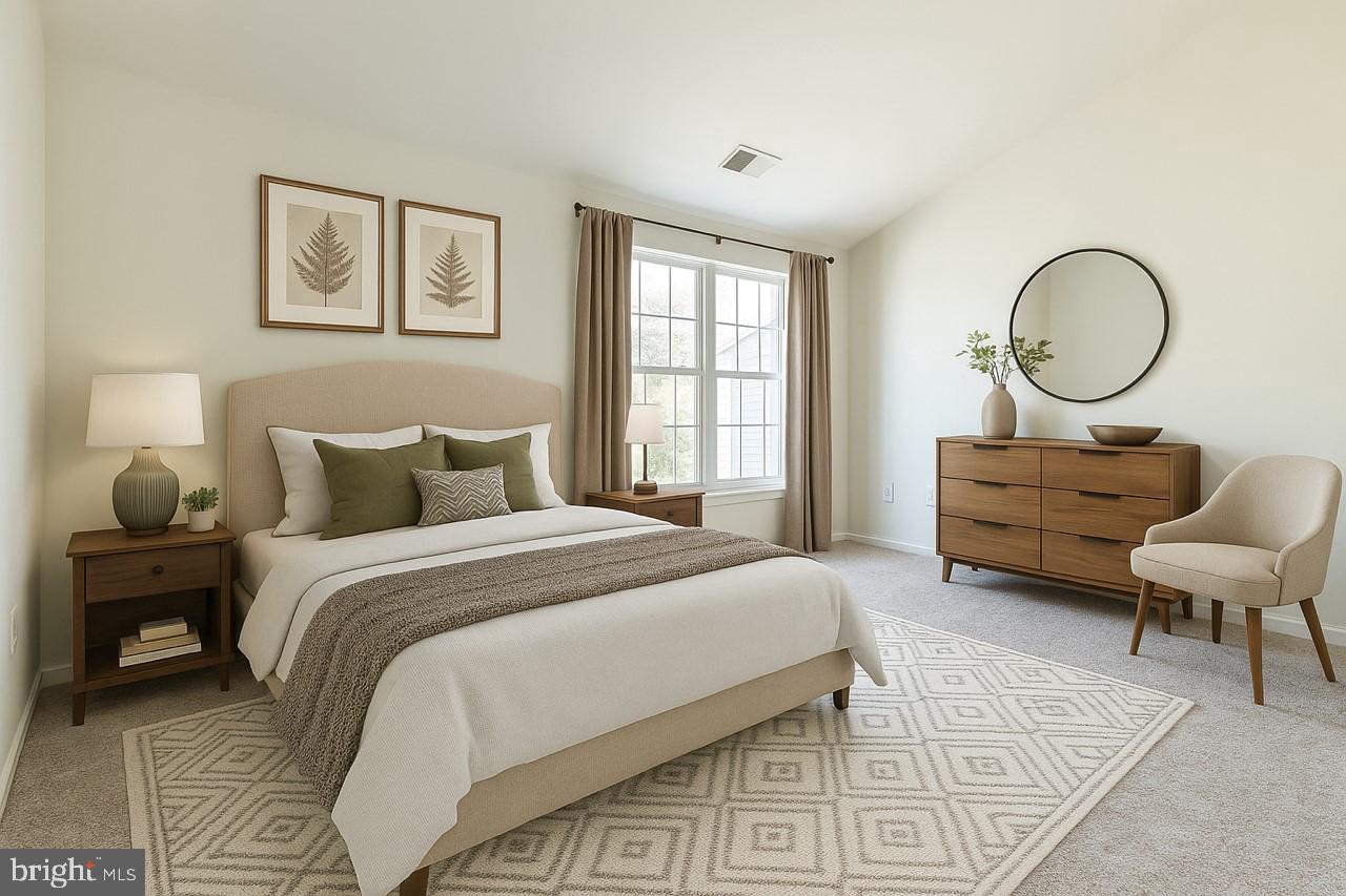 POTOMAC LAKES - Residential