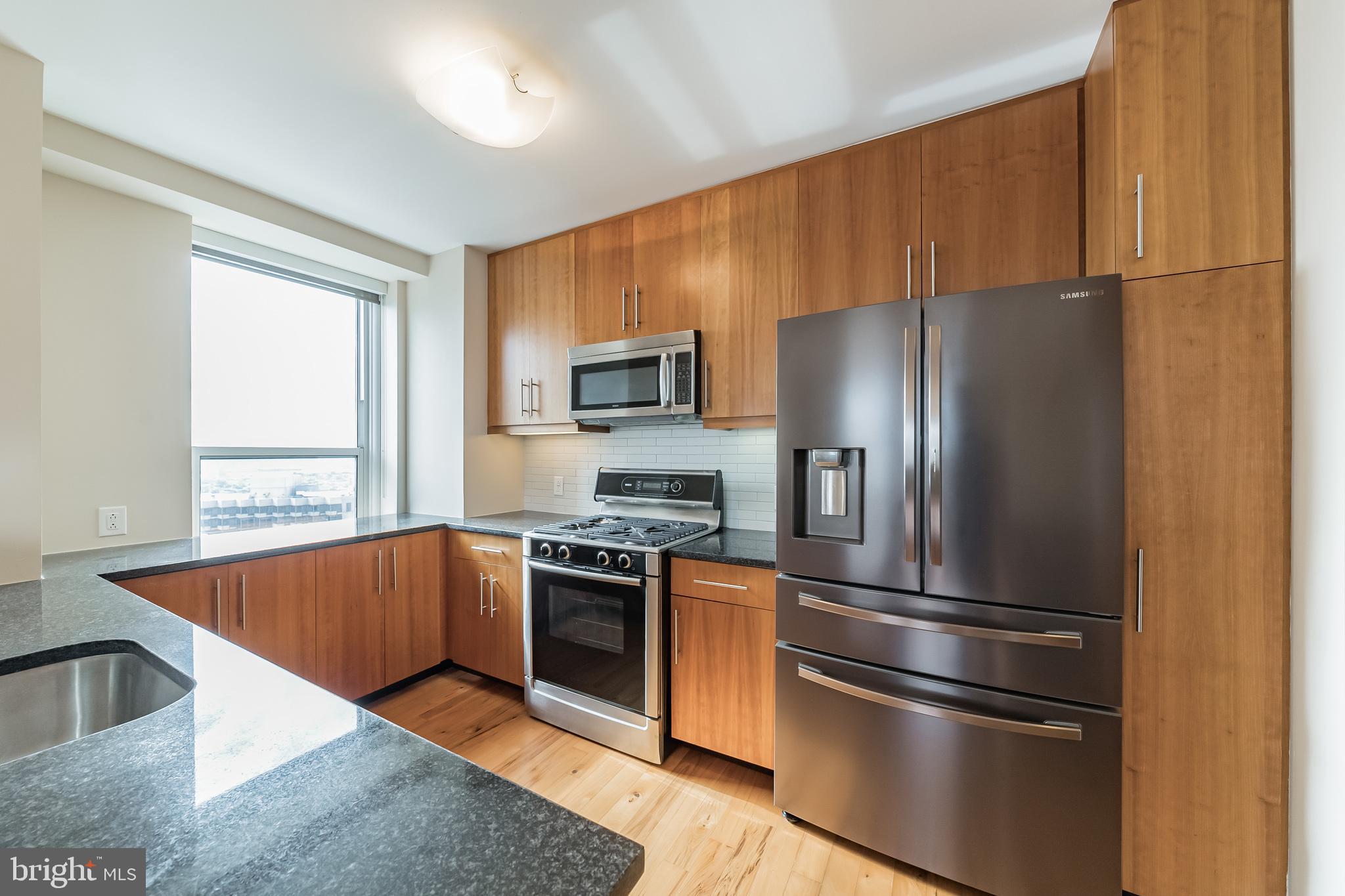 AVENUE OF THE ARTS - Residential