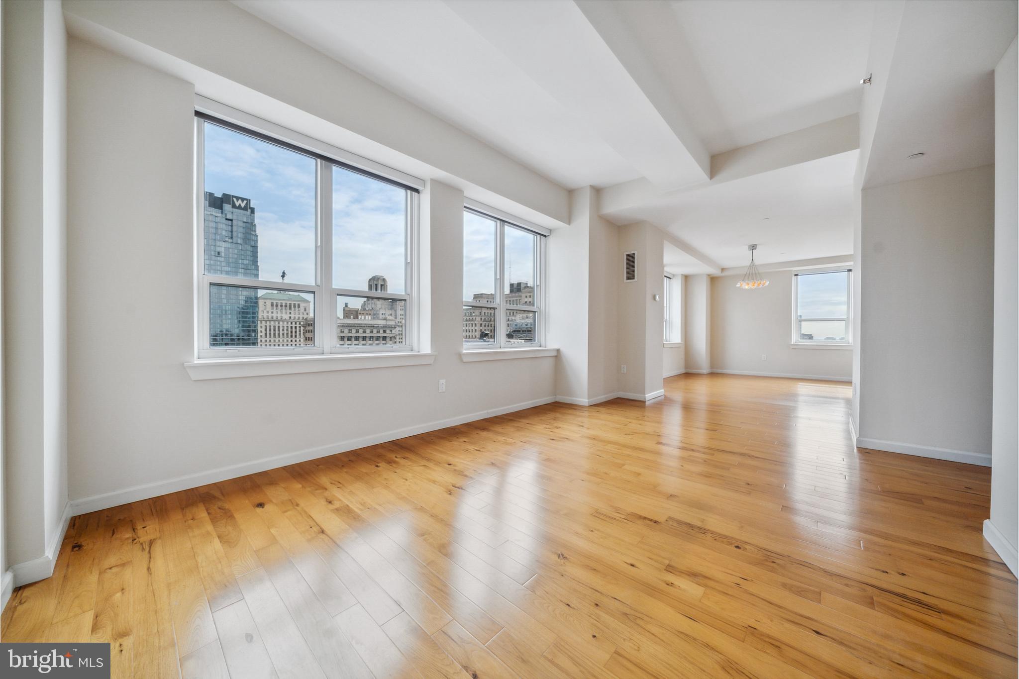 AVENUE OF THE ARTS - Residential