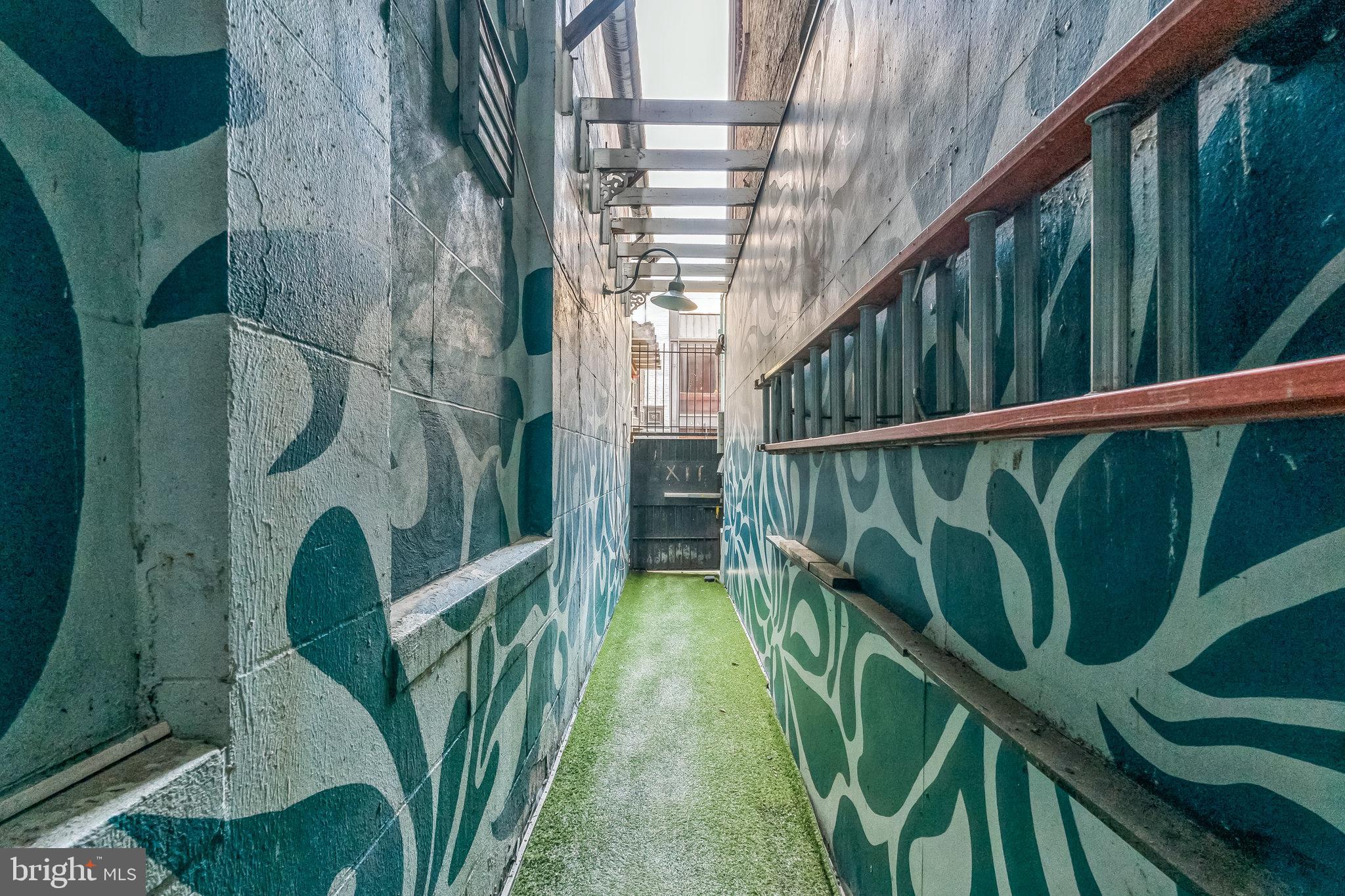 AVENUE OF THE ARTS - Residential