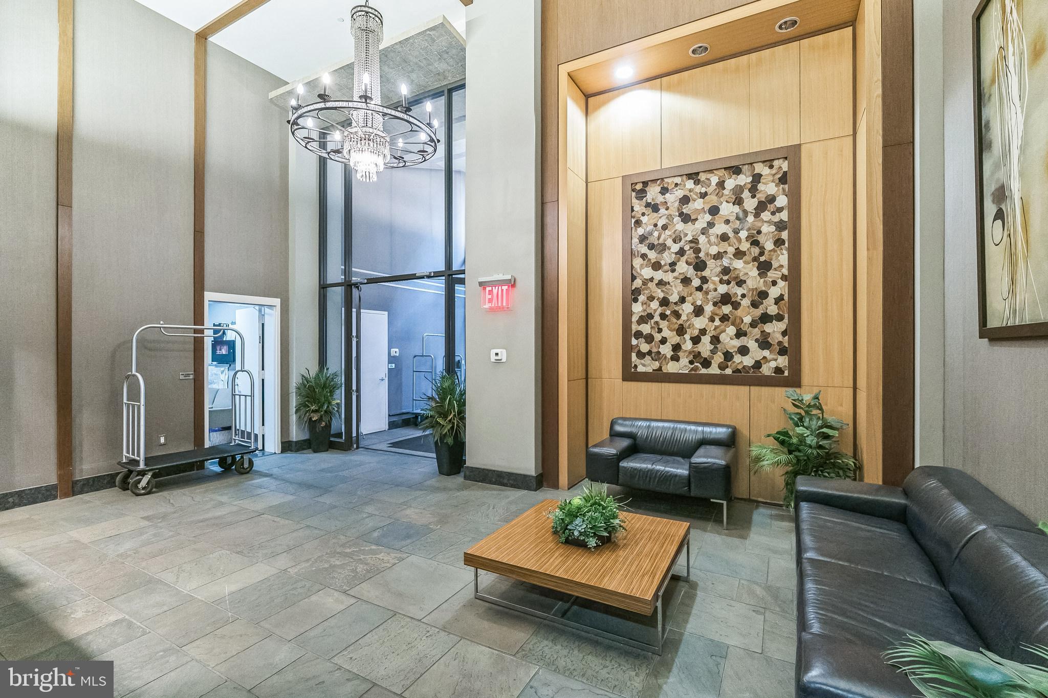 AVENUE OF THE ARTS - Residential