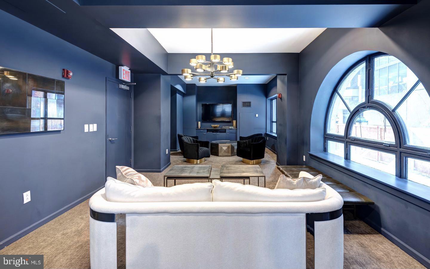 AVENUE OF THE ARTS - Residential