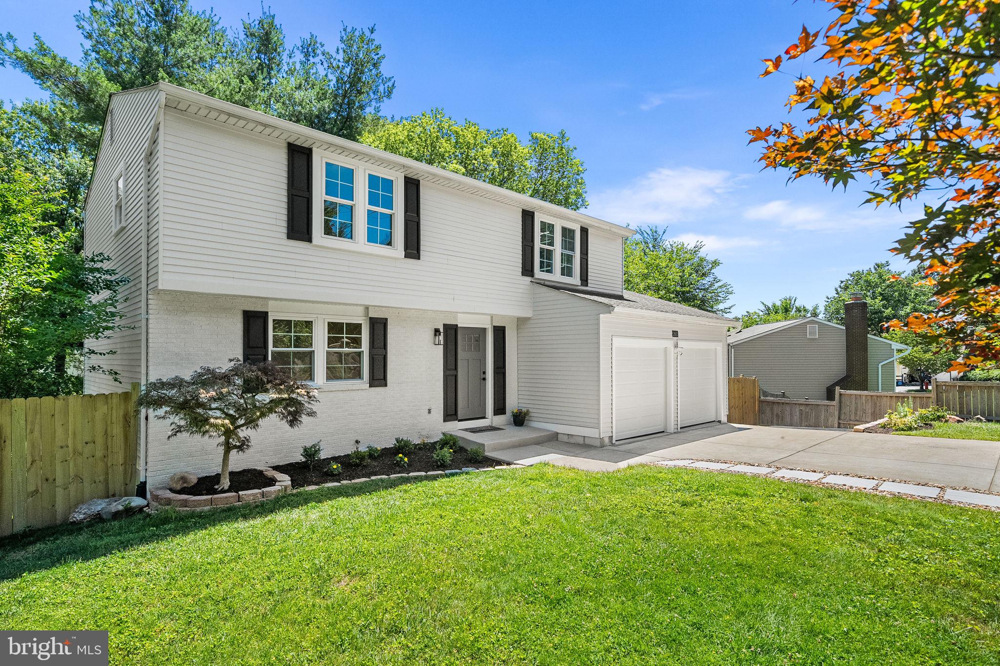 2851 EDGELEA ROAD