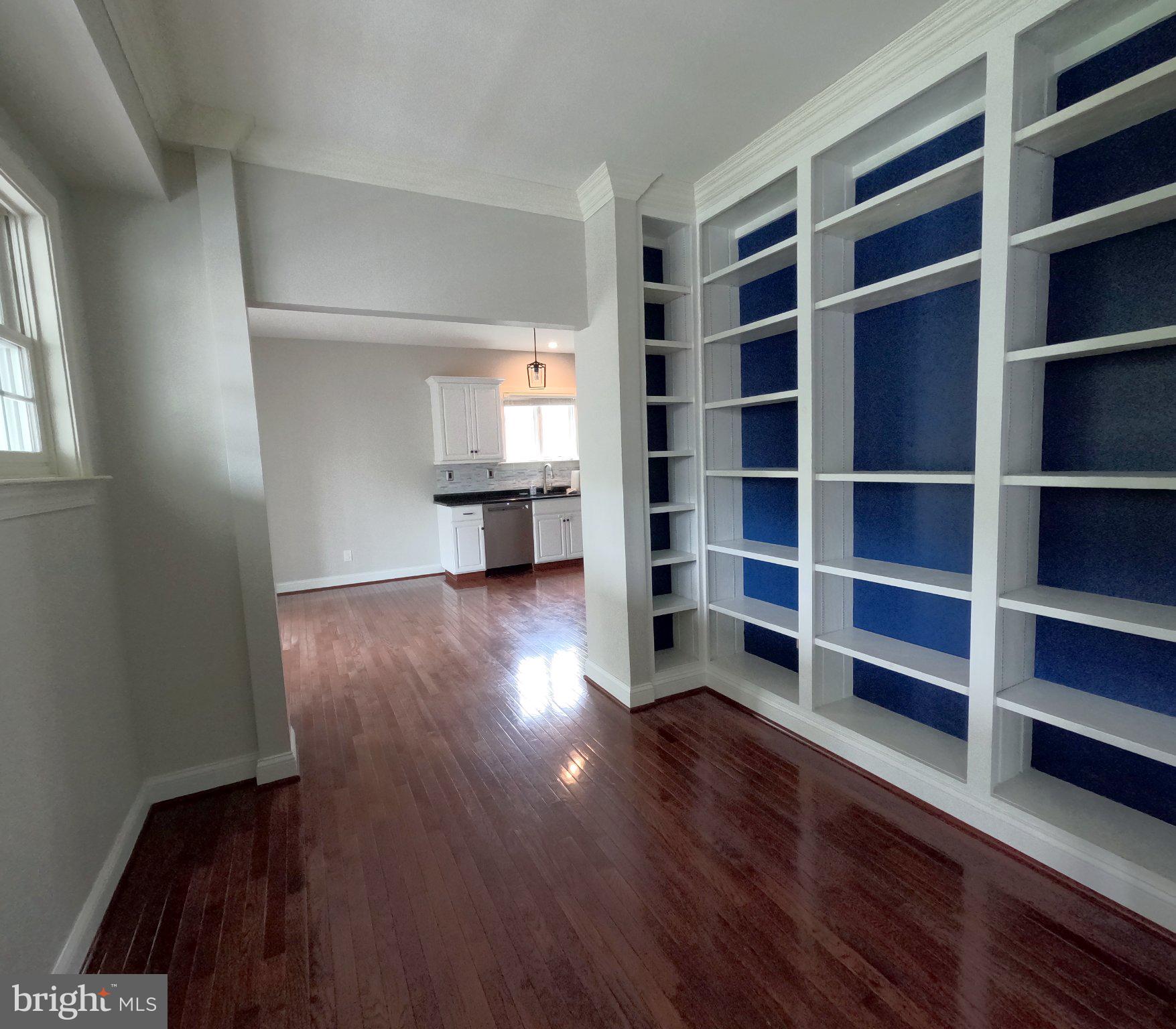 957 PINEHURST DRIVE