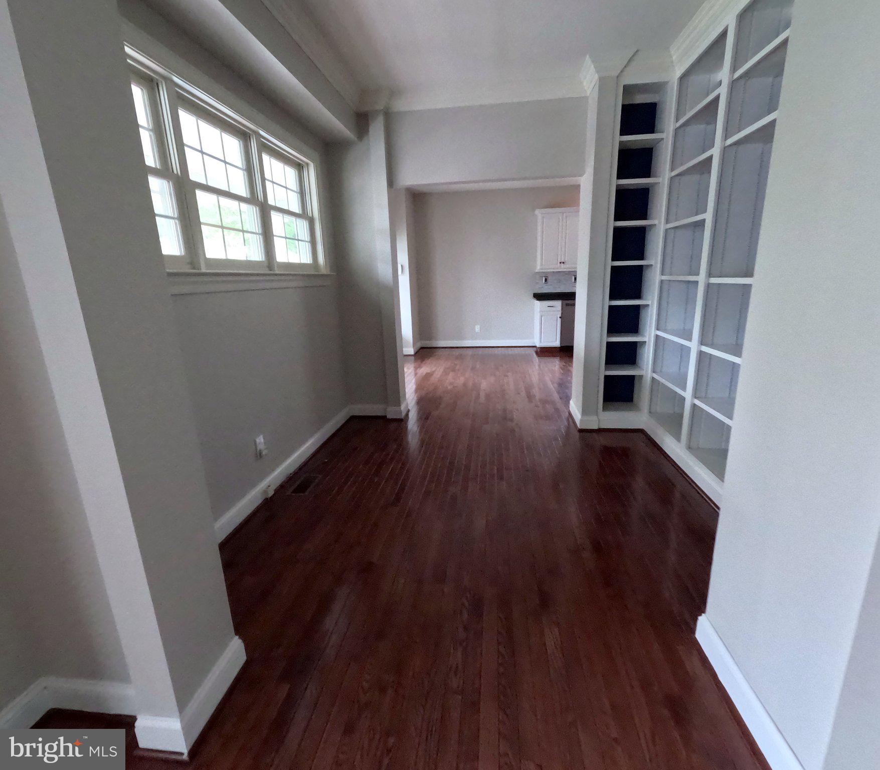 957 PINEHURST DRIVE
